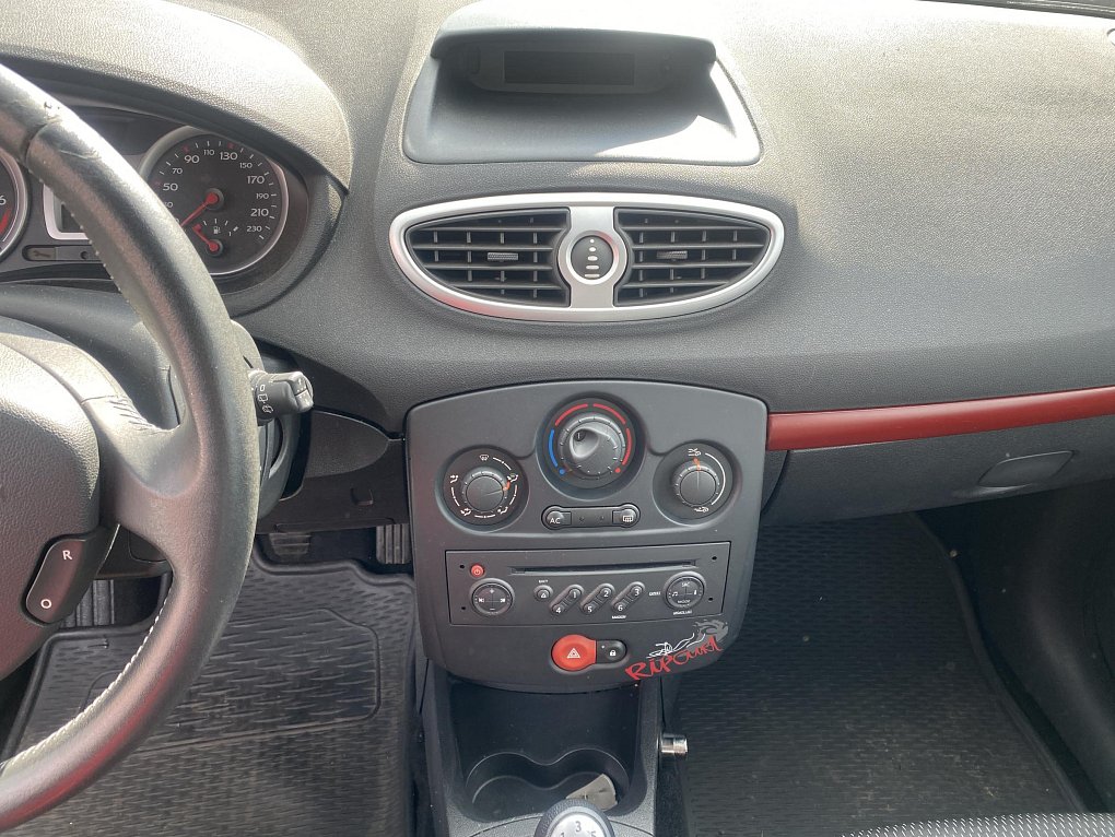Renault Clio 1.2 i 