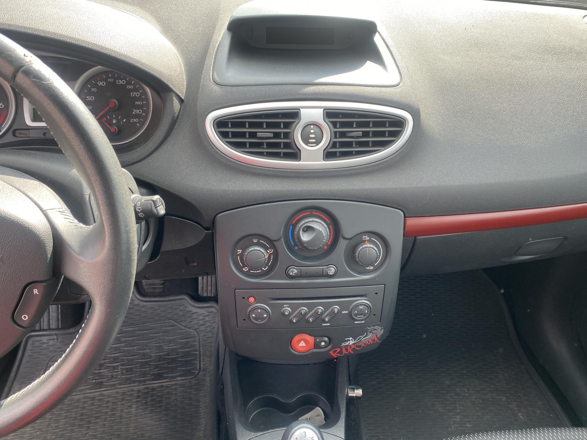 Renault Clio, 2008 - pohled č. 14