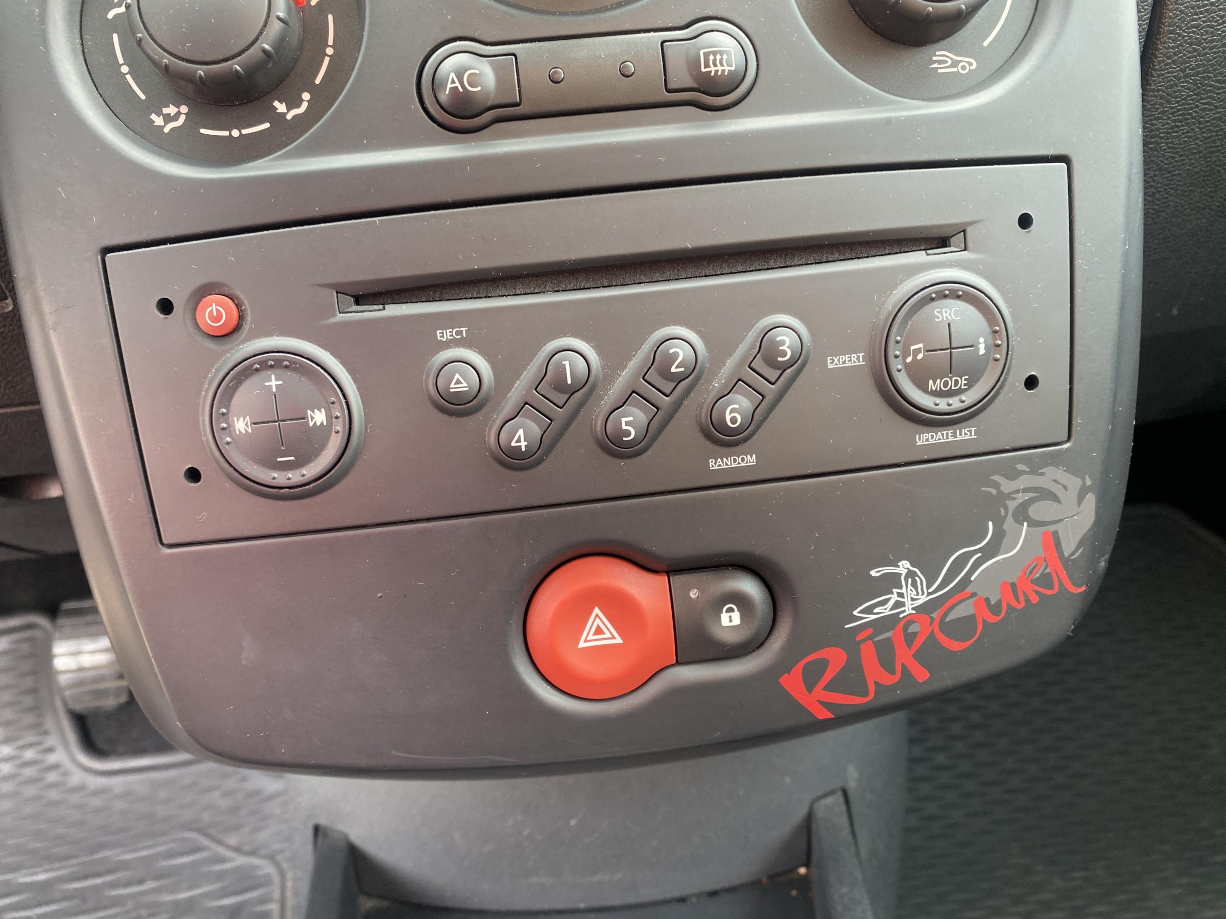 Renault Clio, 2008 - pohled č. 15