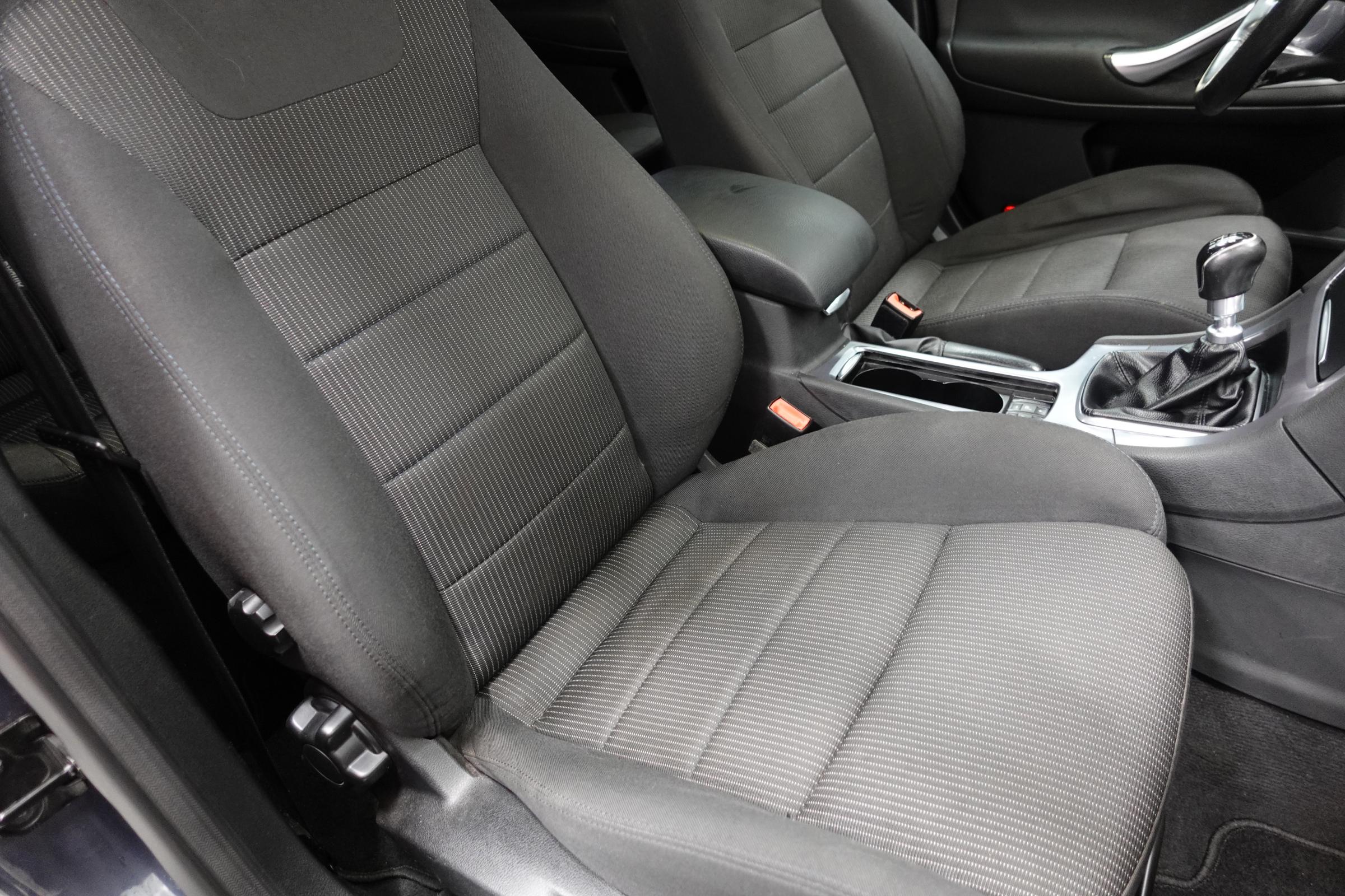 Ford Mondeo, 2011 - pohled č. 11