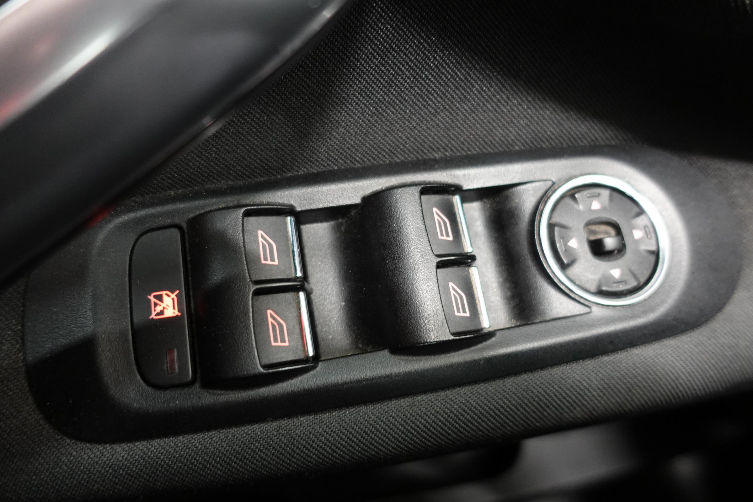 Ford Mondeo, 2011 - pohled č. 14