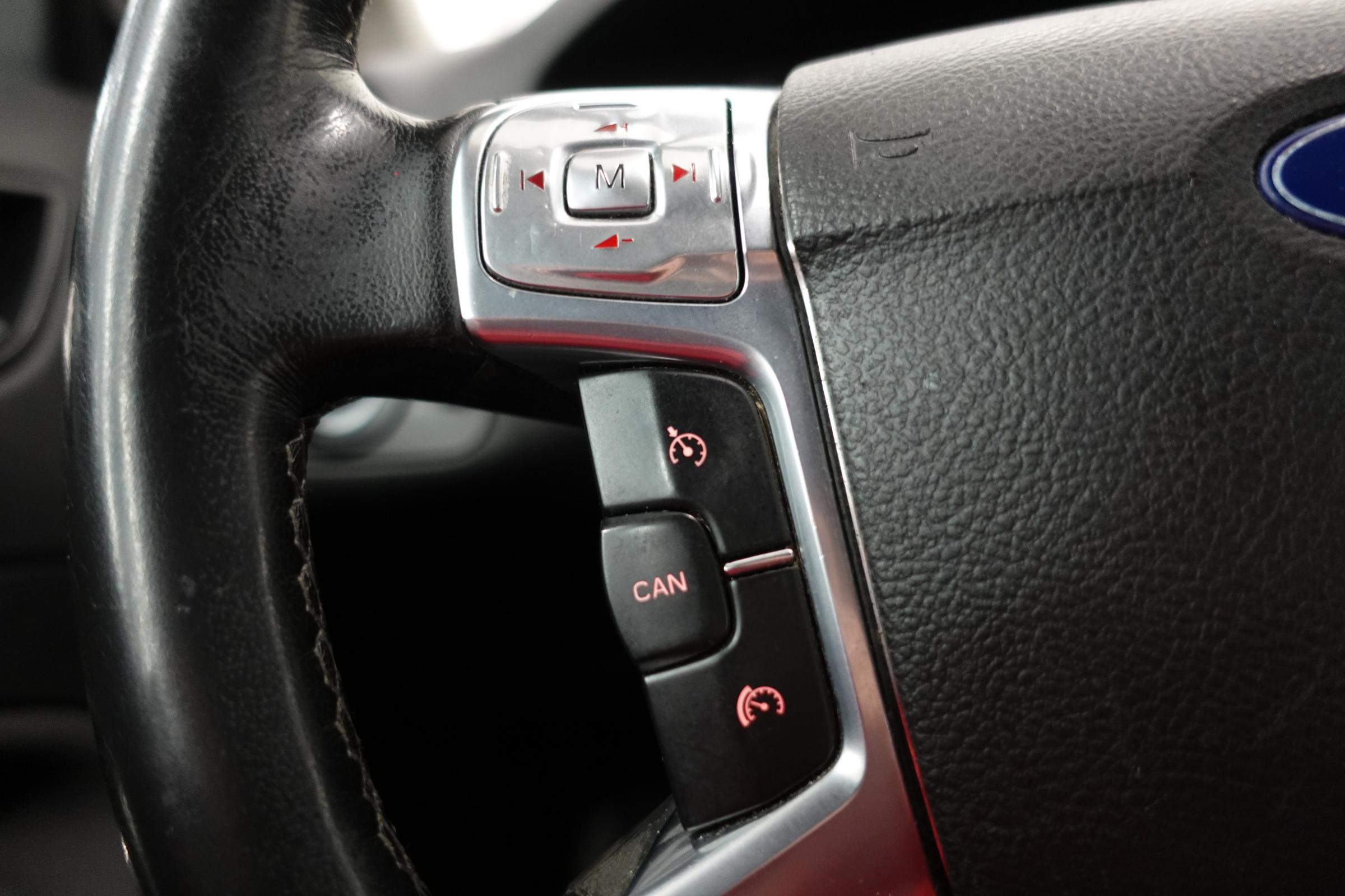 Ford Mondeo, 2011 - pohled č. 15