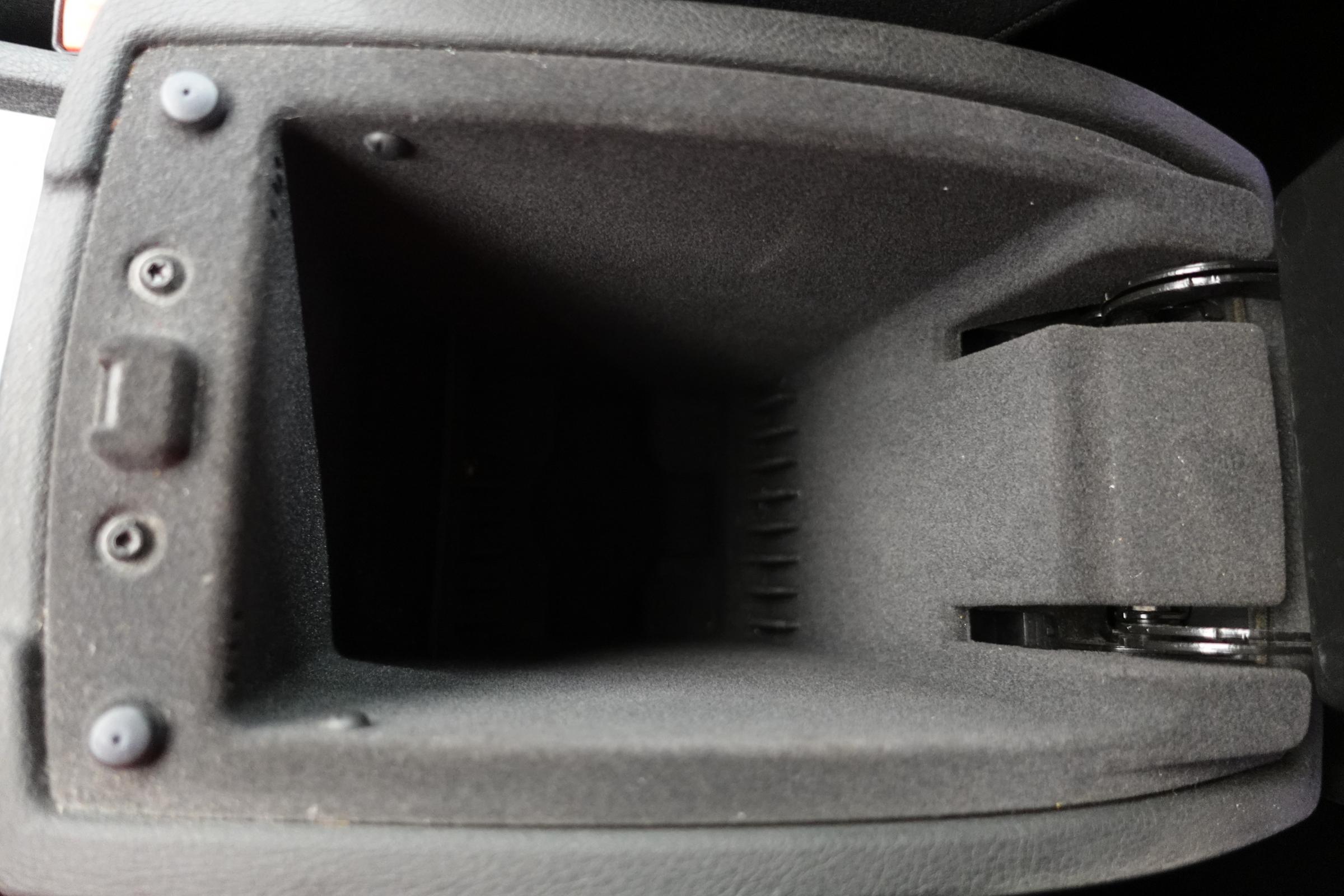 Ford Mondeo, 2011 - pohled č. 22