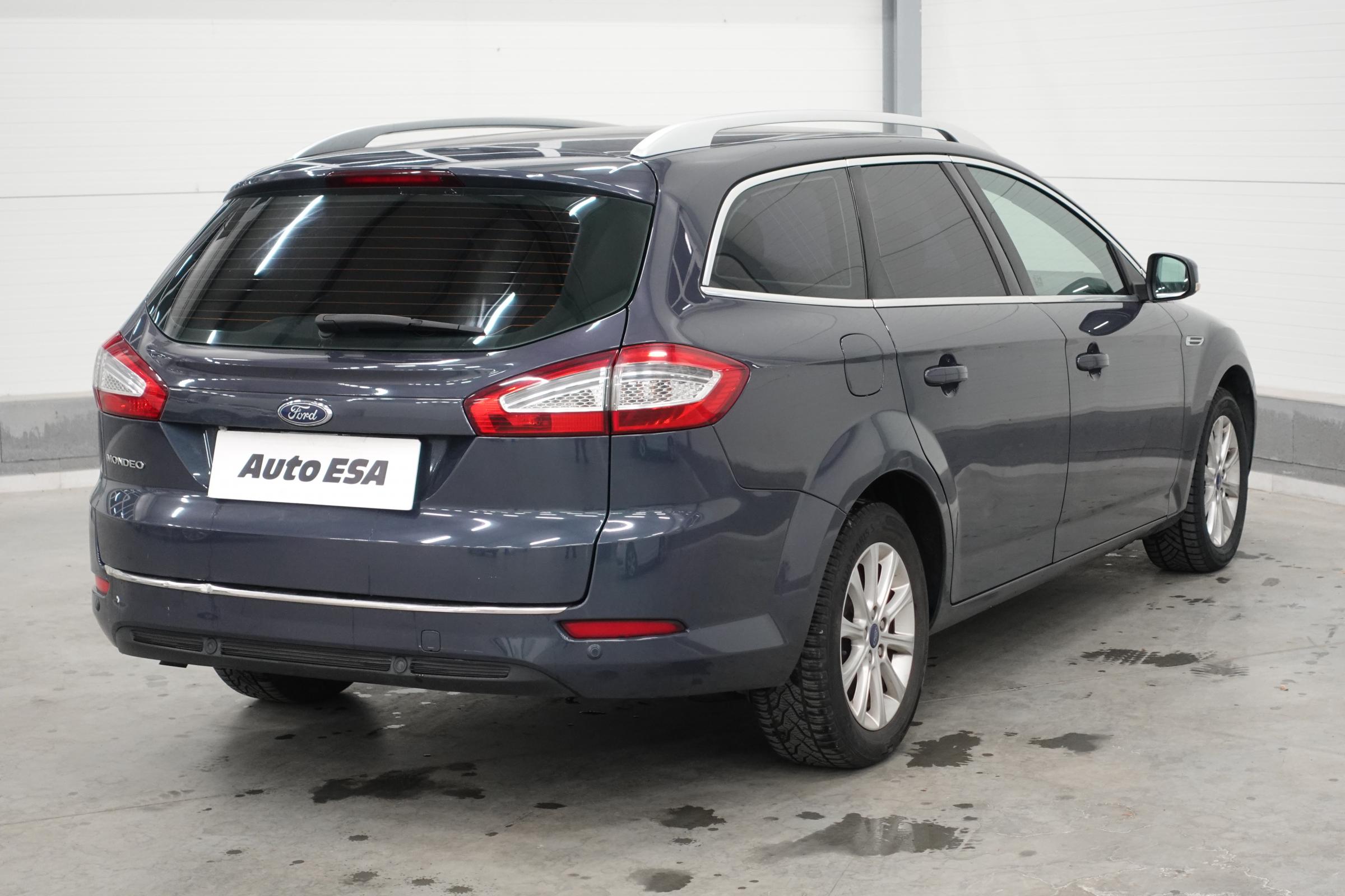 Ford Mondeo, 2011 - pohled č. 4