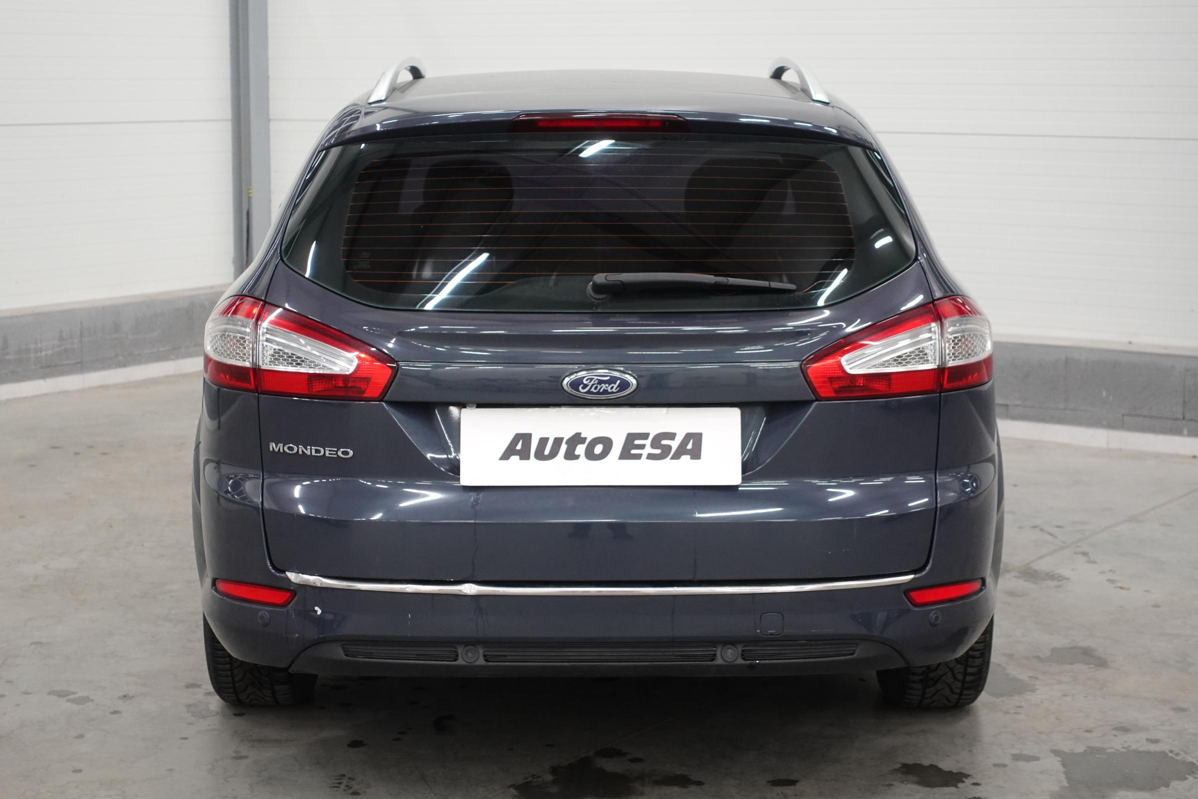 Ford Mondeo, 2011 - pohled č. 5