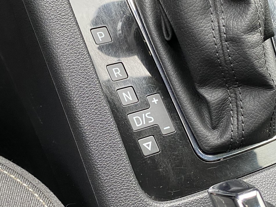 Škoda Octavia III 2.0 TDi Scout 4x4