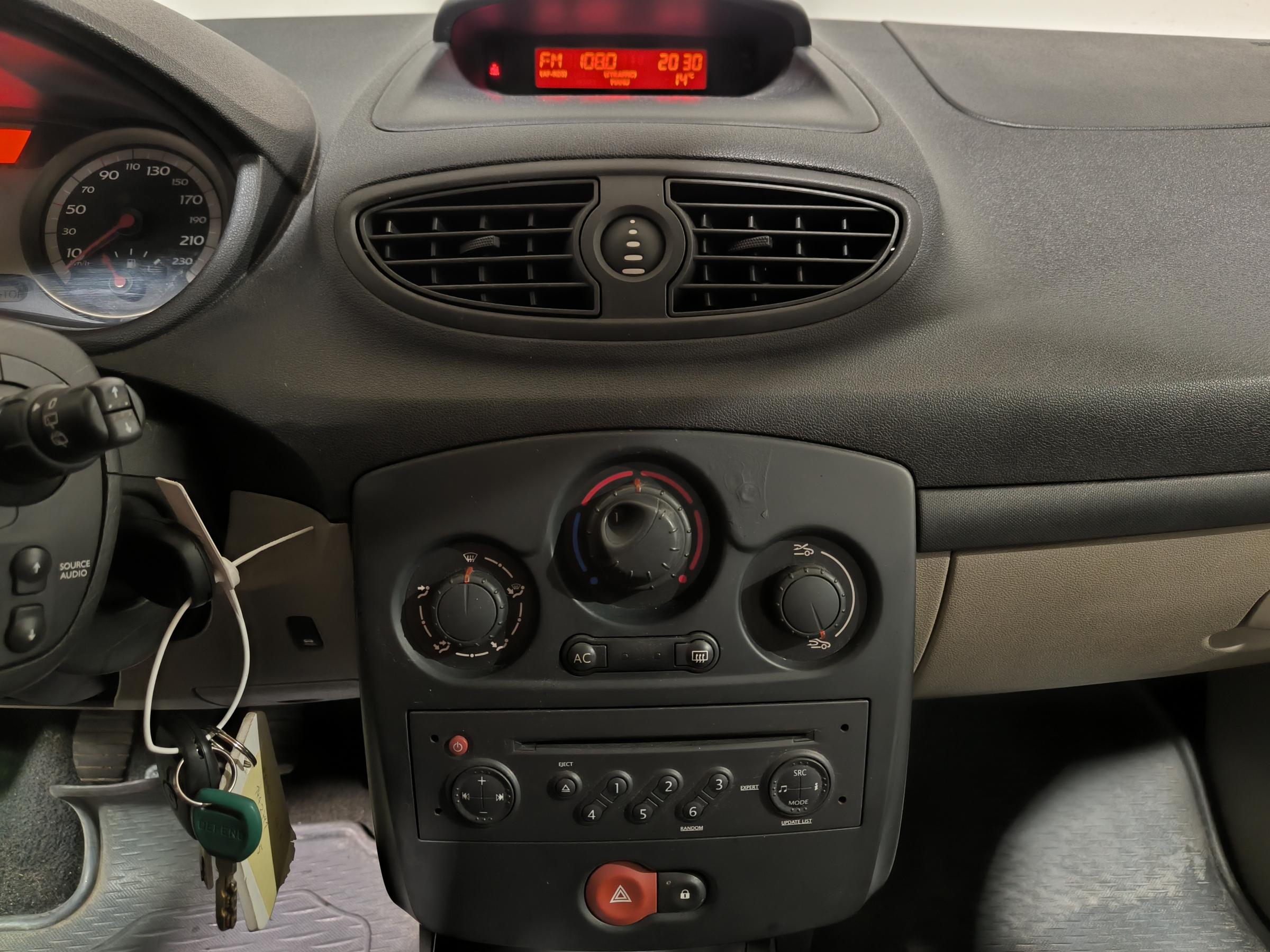 Renault Clio, 2007 - pohled č. 14