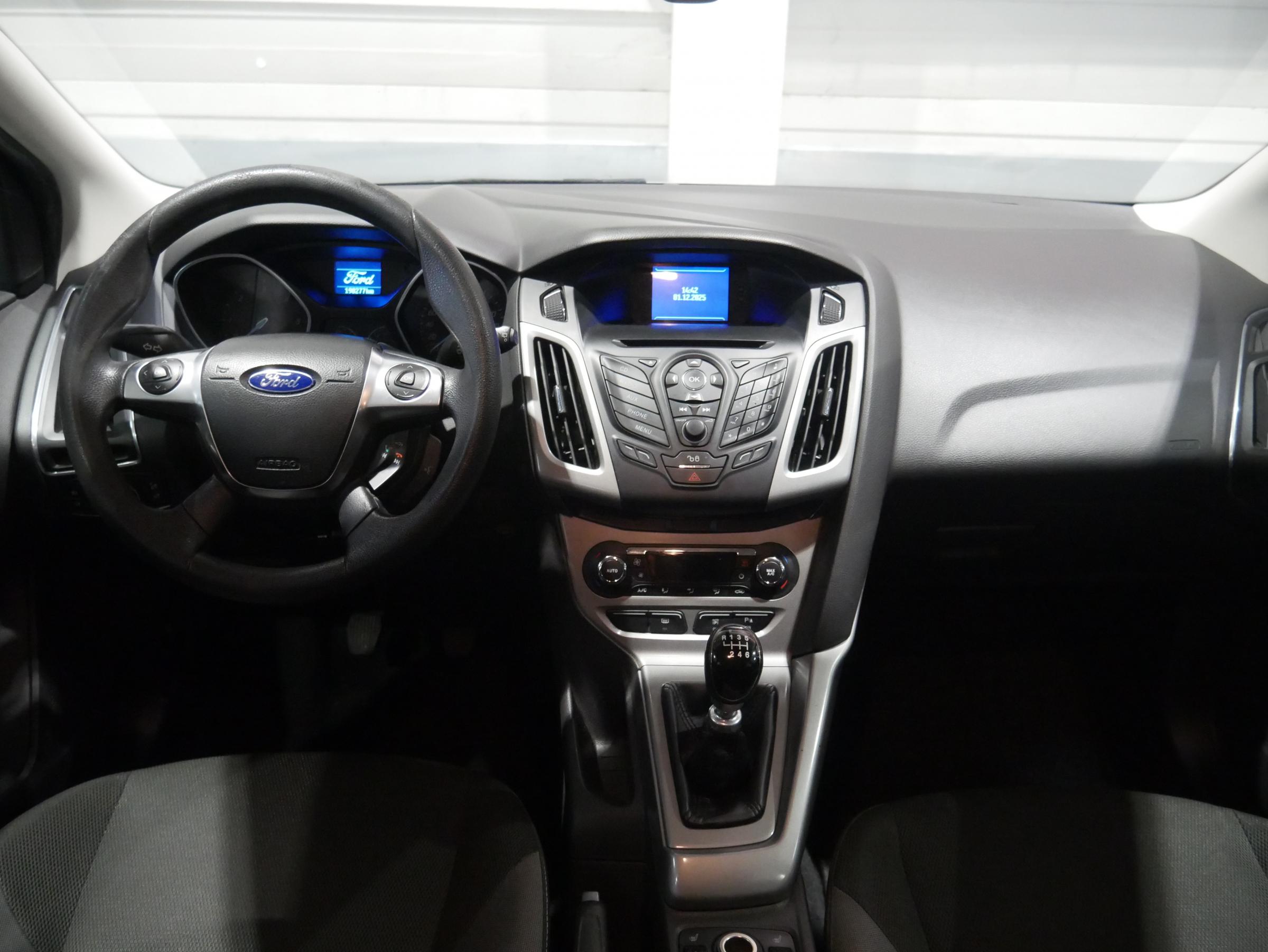 Ford Focus, 2012 - pohled č. 8