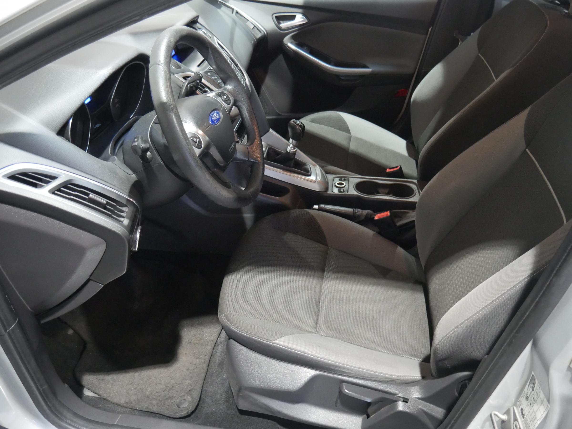 Ford Focus, 2012 - pohled č. 9