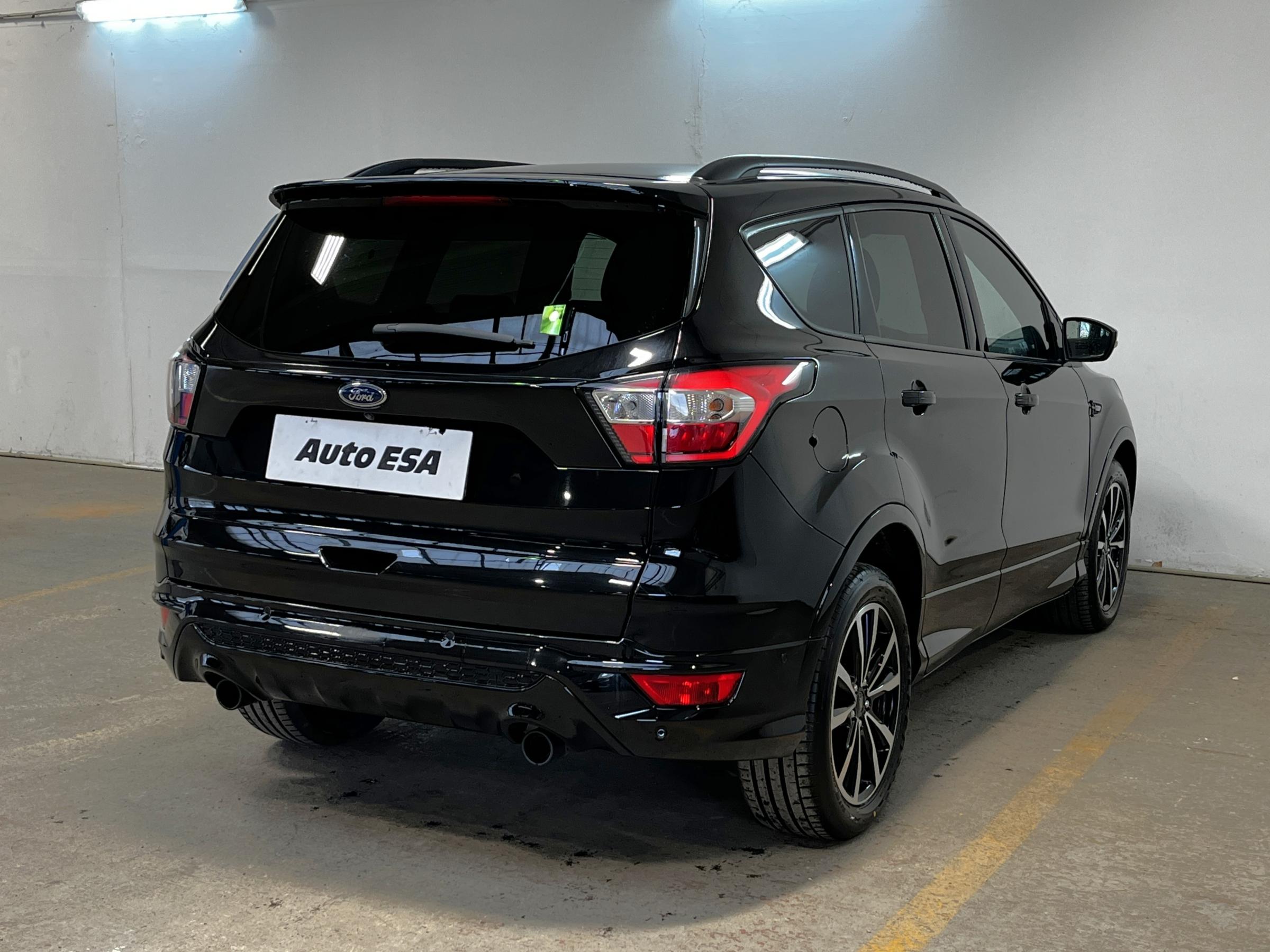 Ford Kuga, 2018 - pohled č. 4