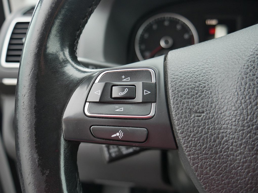 Volkswagen Touran 1.4 TSi 