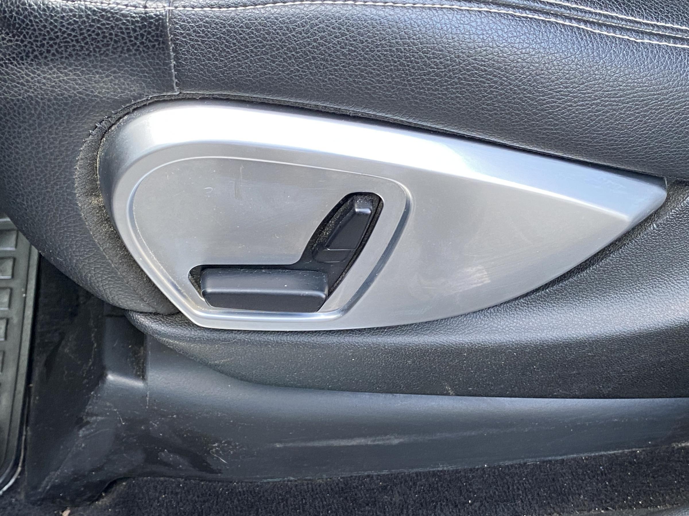 Mercedes-Benz Třída M, 2006 - pohled č. 14