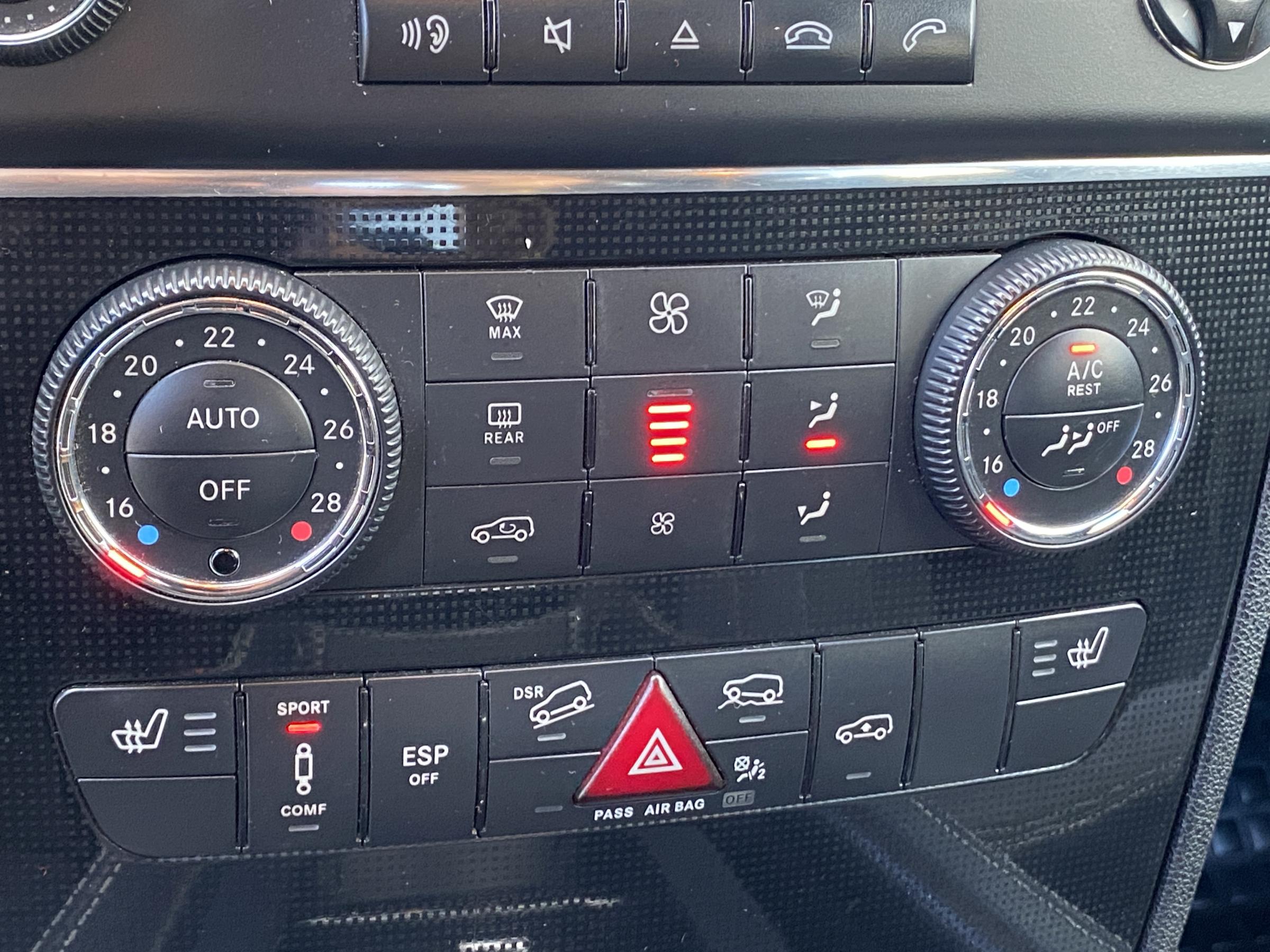 Mercedes-Benz Třída M, 2006 - pohled č. 18