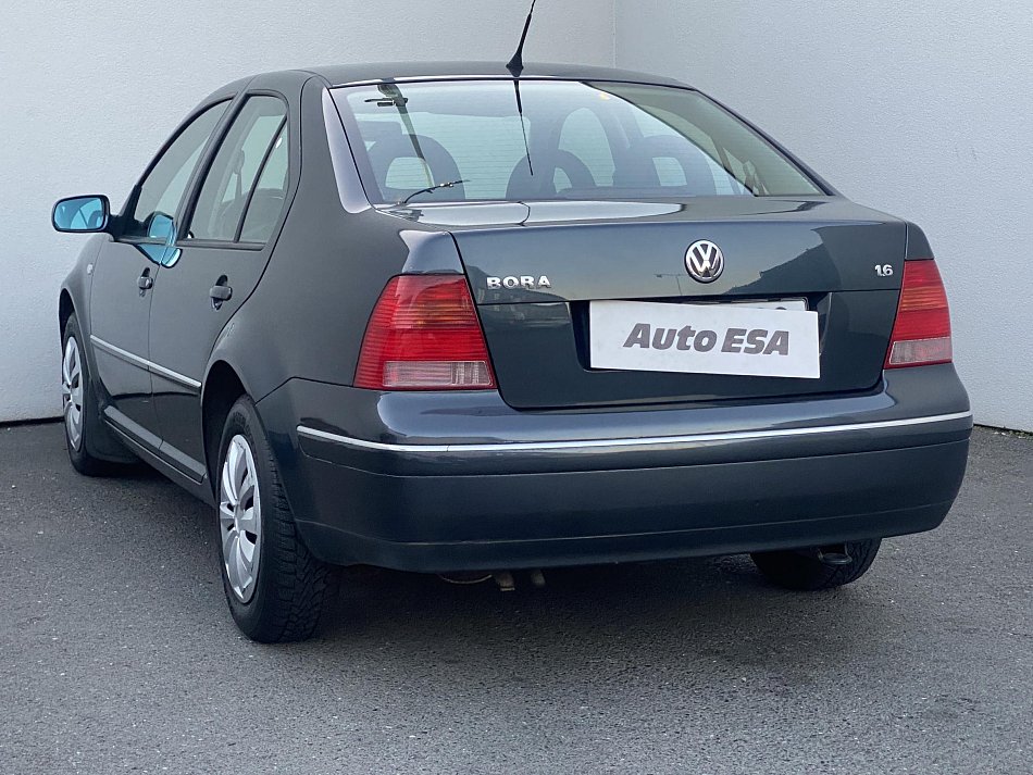 Volkswagen Bora 1.6i 