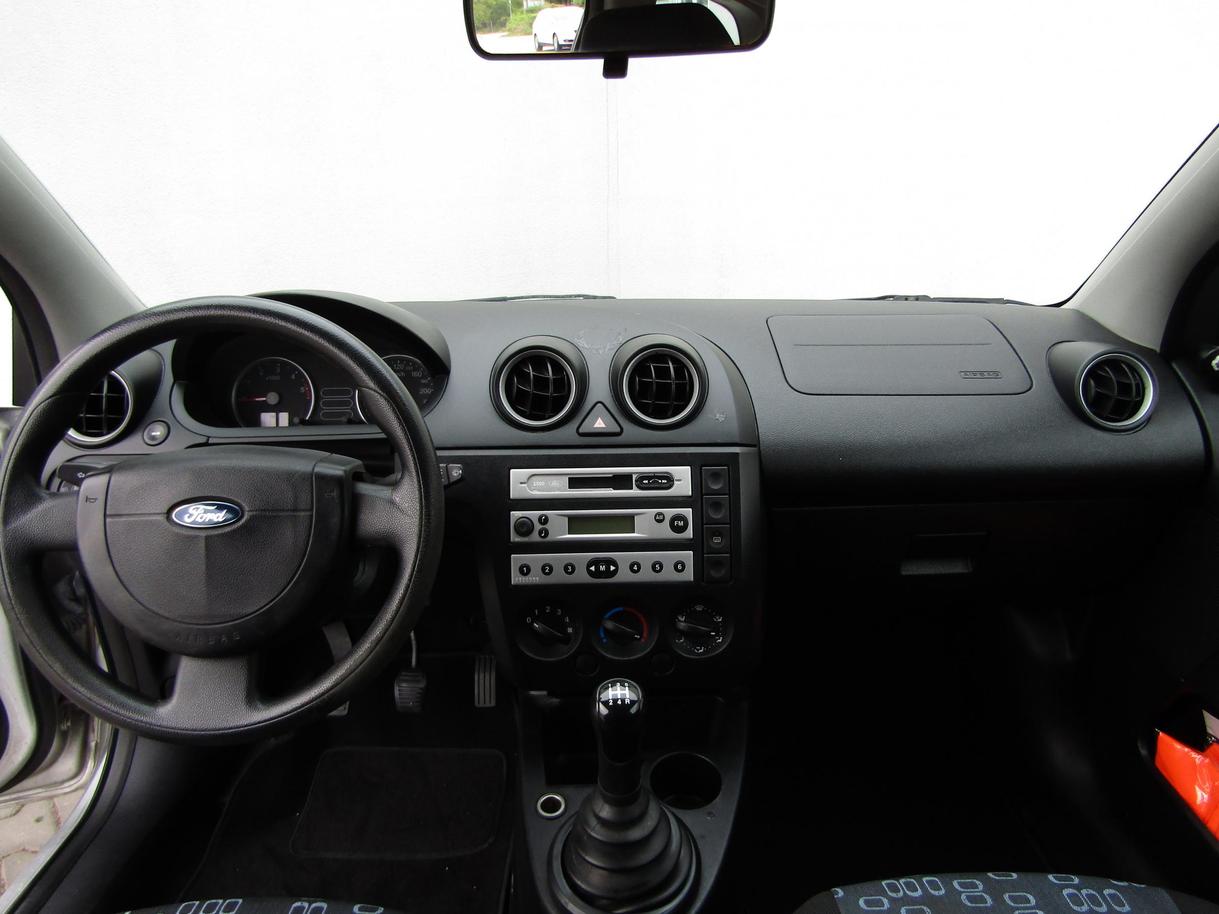 Ford Fiesta, 2005 - pohled č. 9