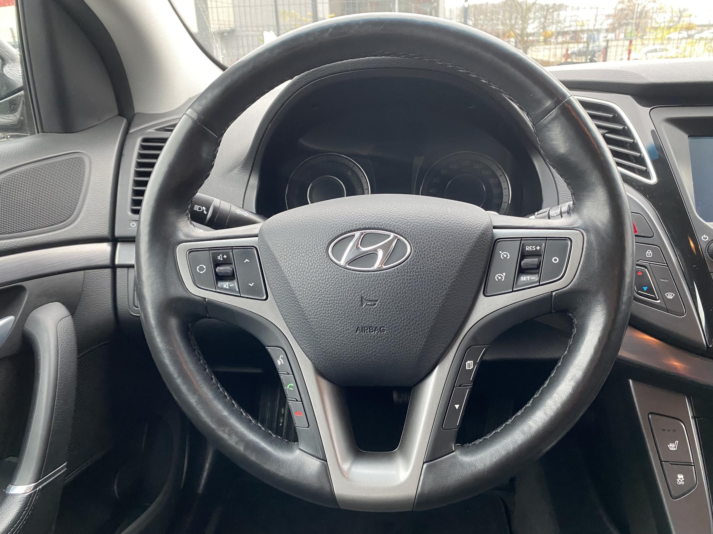 Hyundai i40, 2019 - pohled č. 14