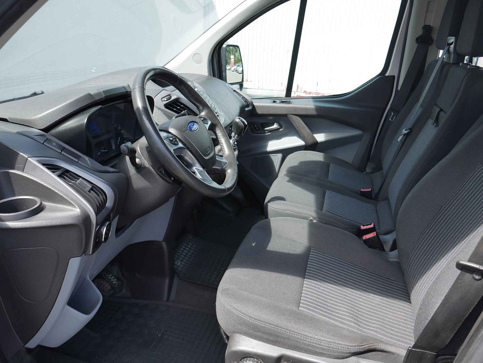 Ford Transit Custom 2.2TDCi Trend L1H2 6míst