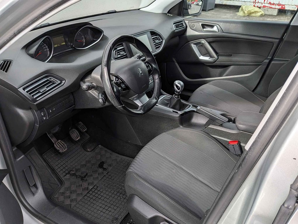 Peugeot 308 1.6HDi 