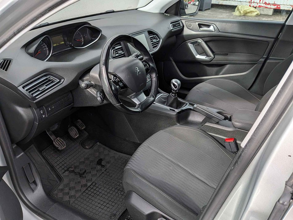 Peugeot 308 1.6HDi 