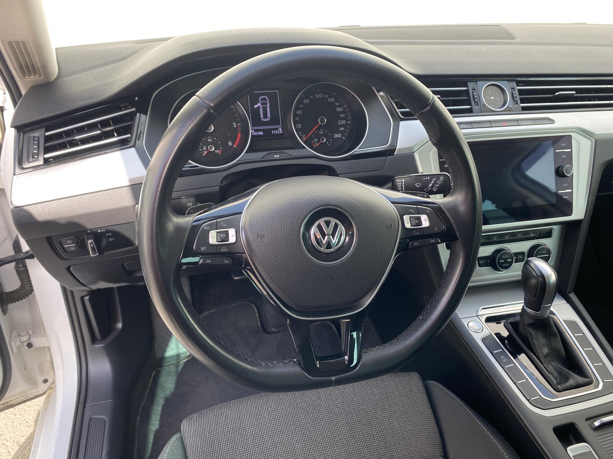 Volkswagen Passat, 2018 - pohled č. 17