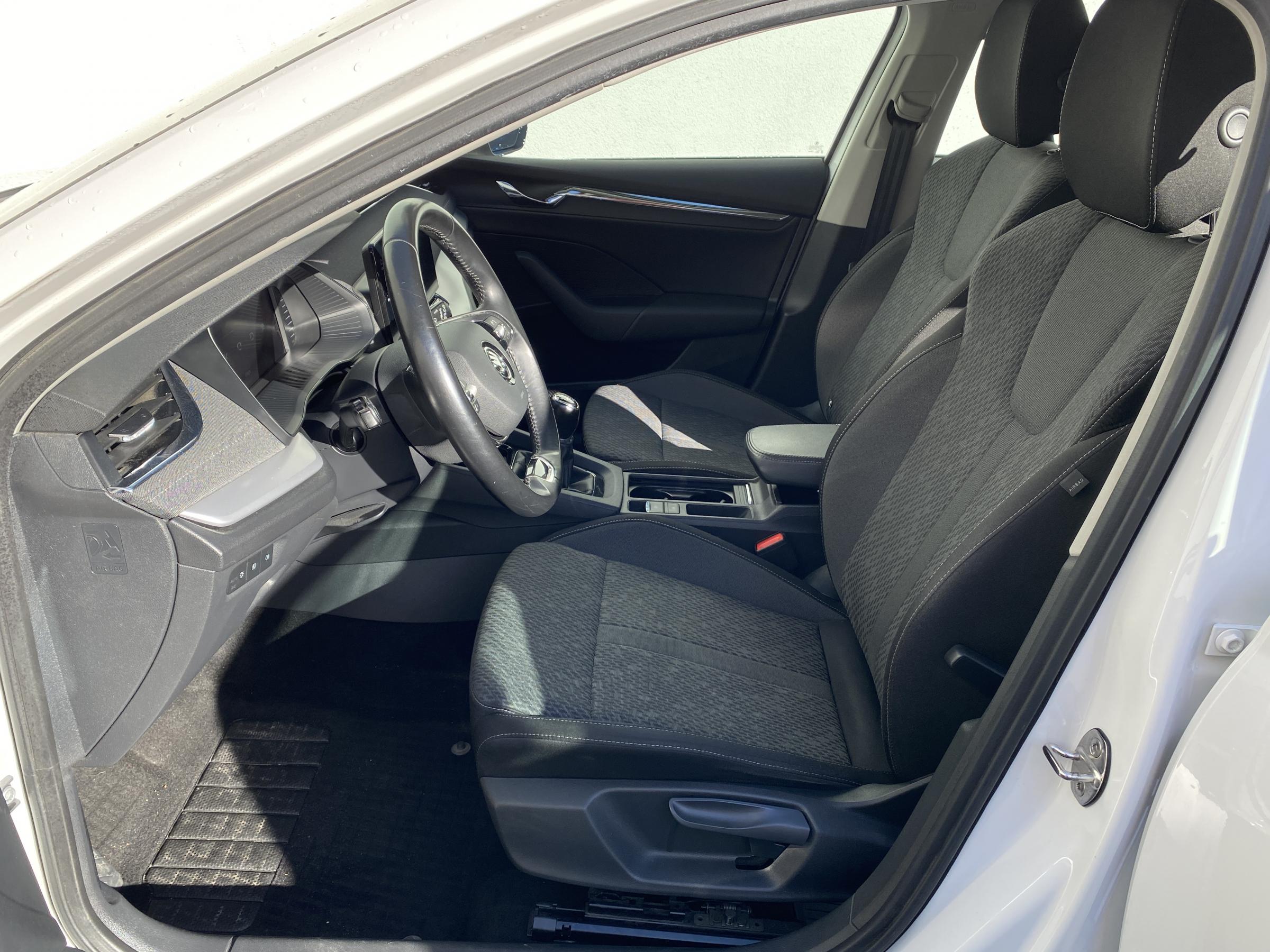 Škoda Octavia IV, 2021 - pohled č. 9