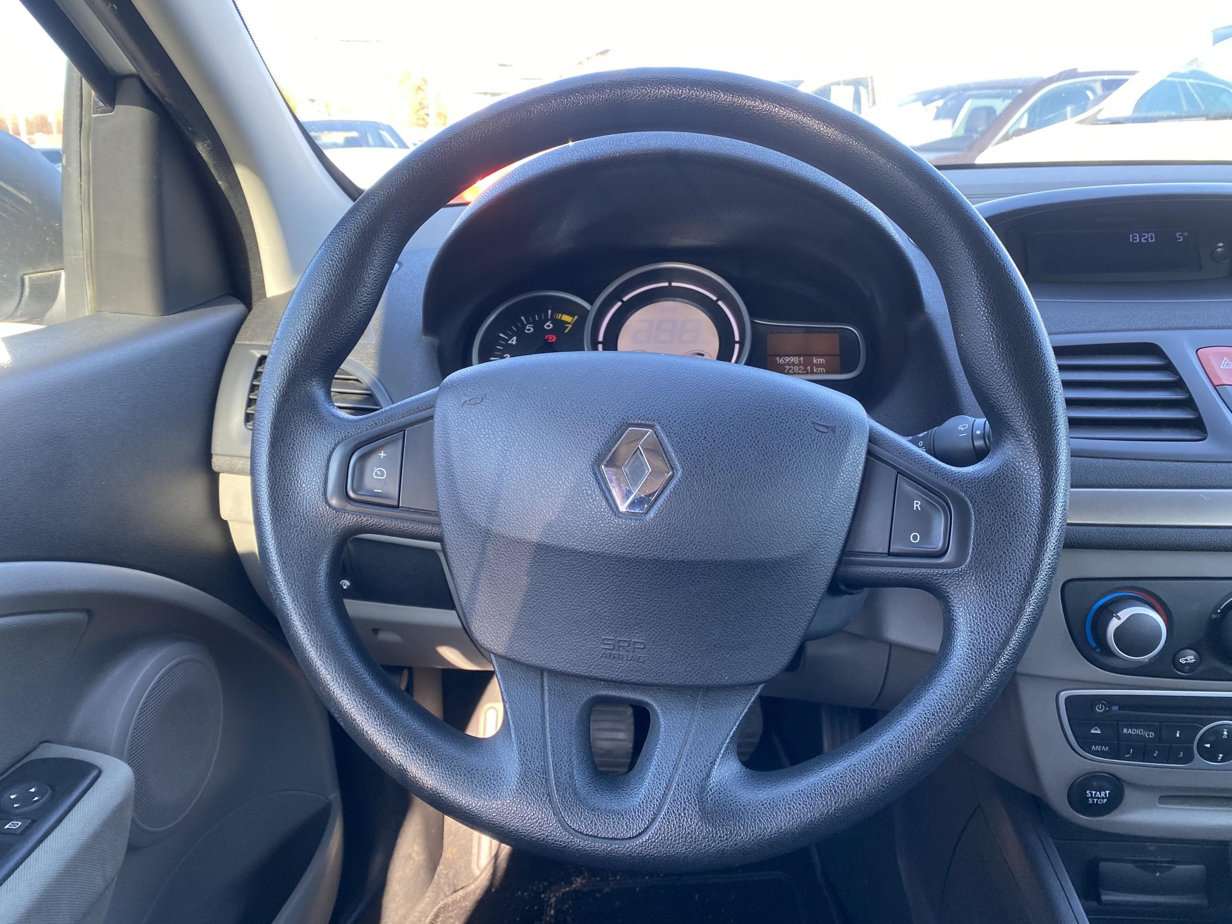 Renault Mégane, 2011 - pohled č. 12