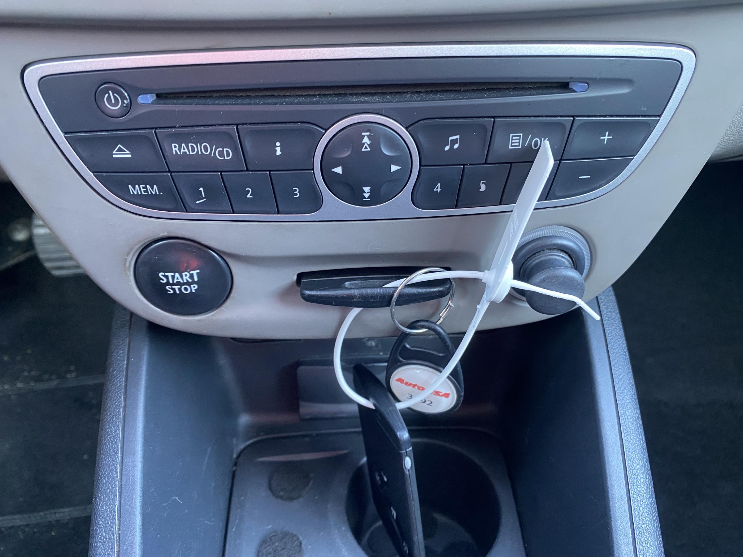 Renault Mégane, 2011 - pohled č. 14