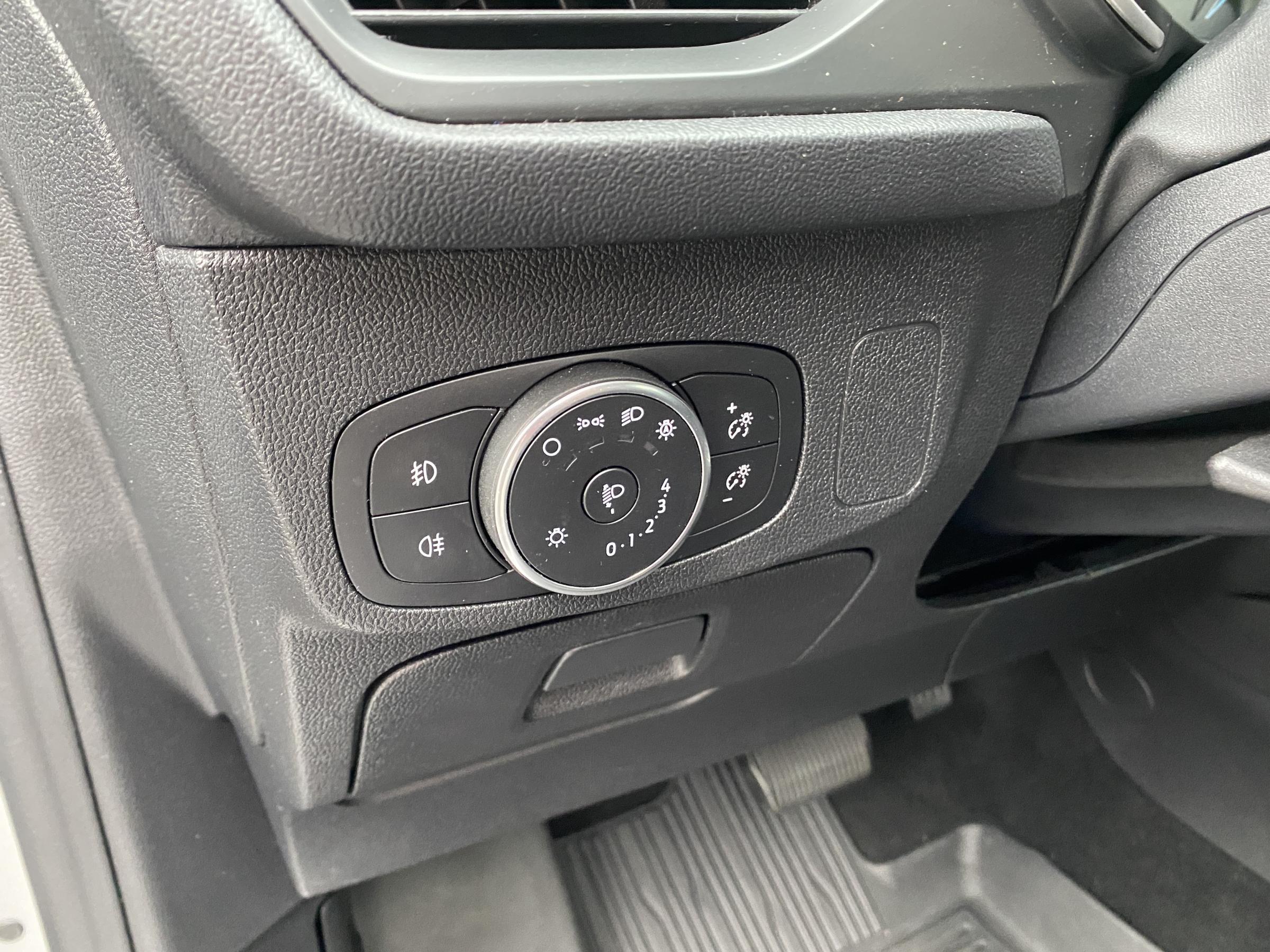 Ford Focus, 2019 - pohled č. 15