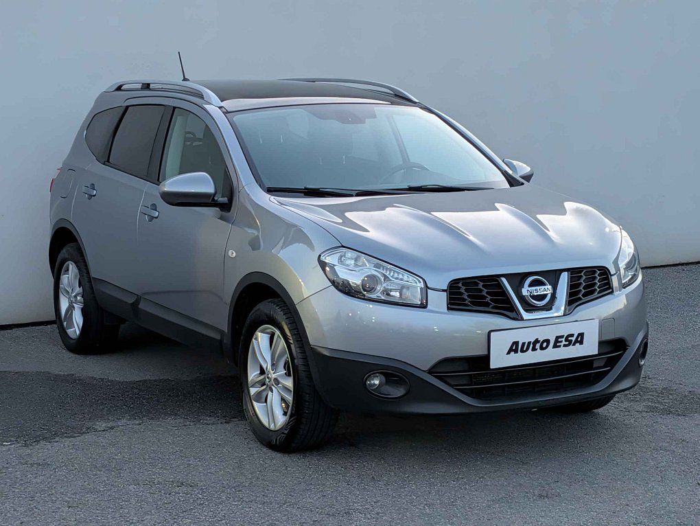 Nissan Qashqai 2.0i  +2