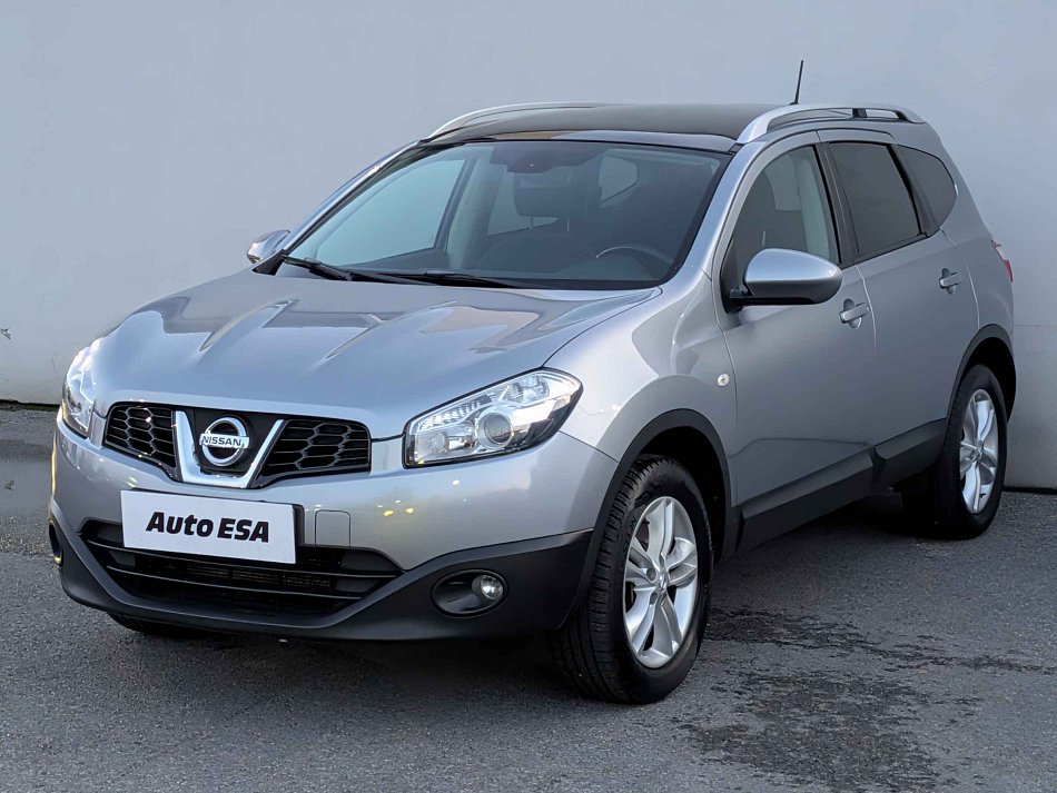 Nissan Qashqai 2.0i  +2
