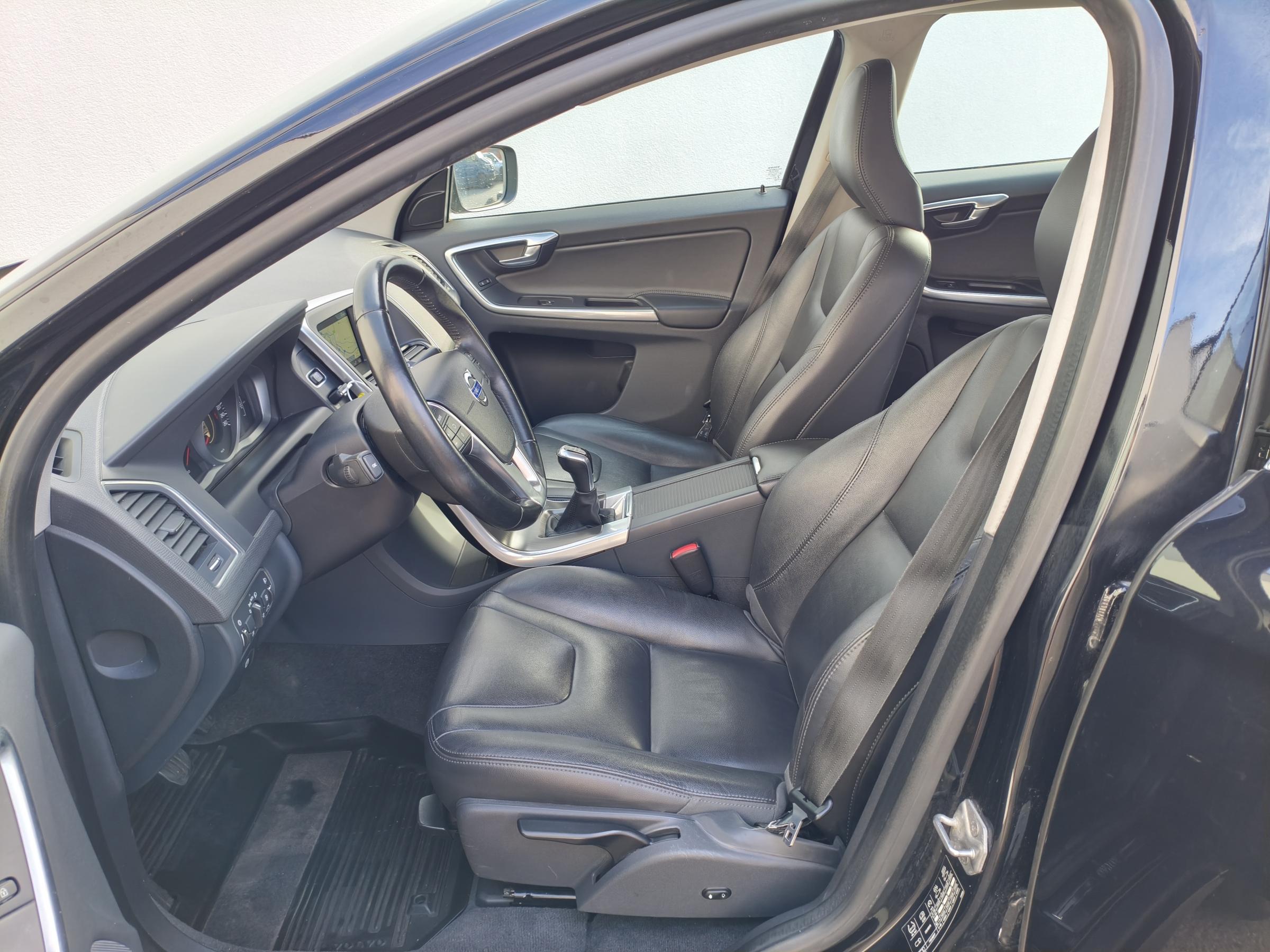 Volvo XC60, 2014 - pohled č. 13