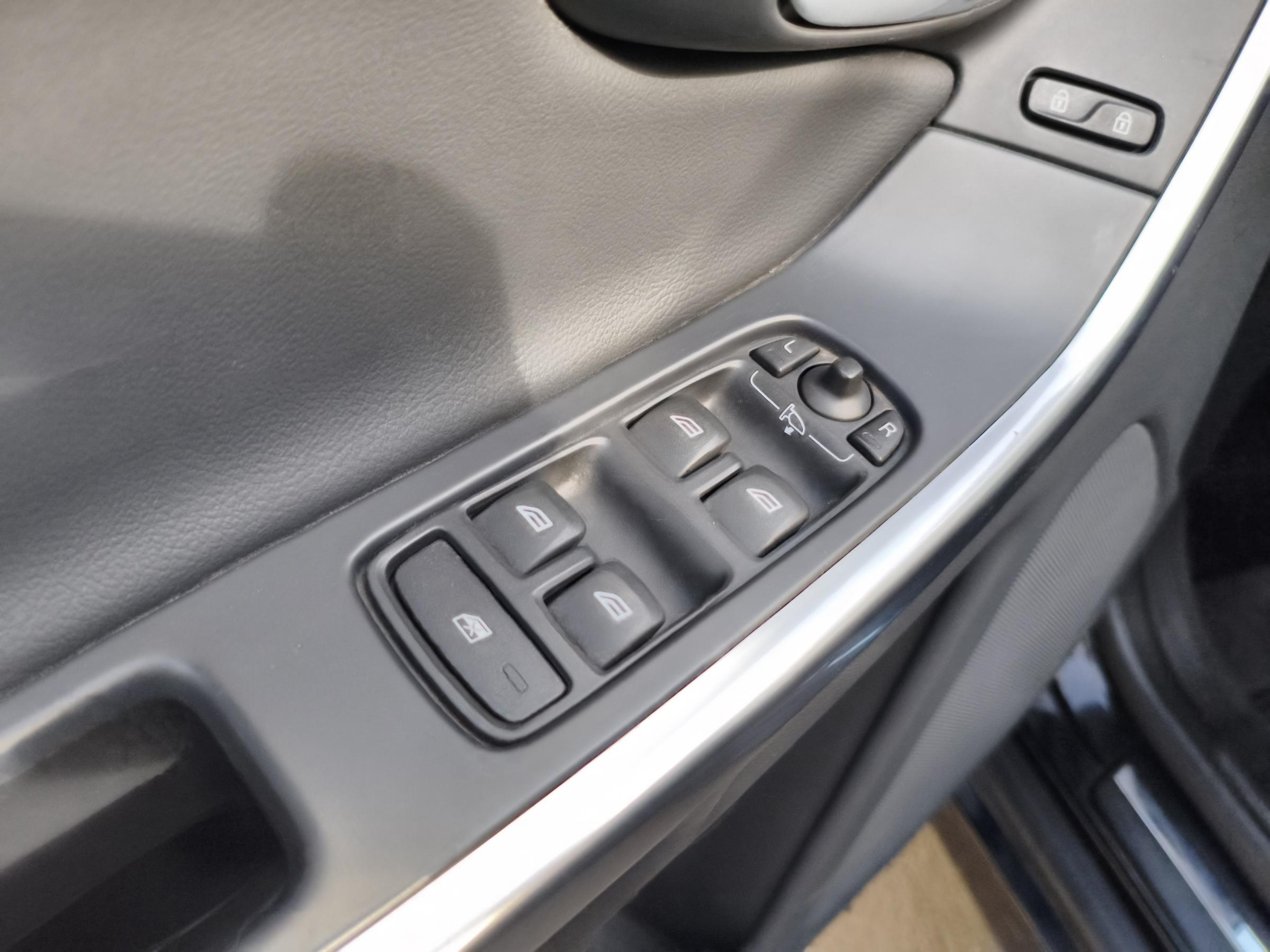 Volvo XC60, 2014 - pohled č. 15