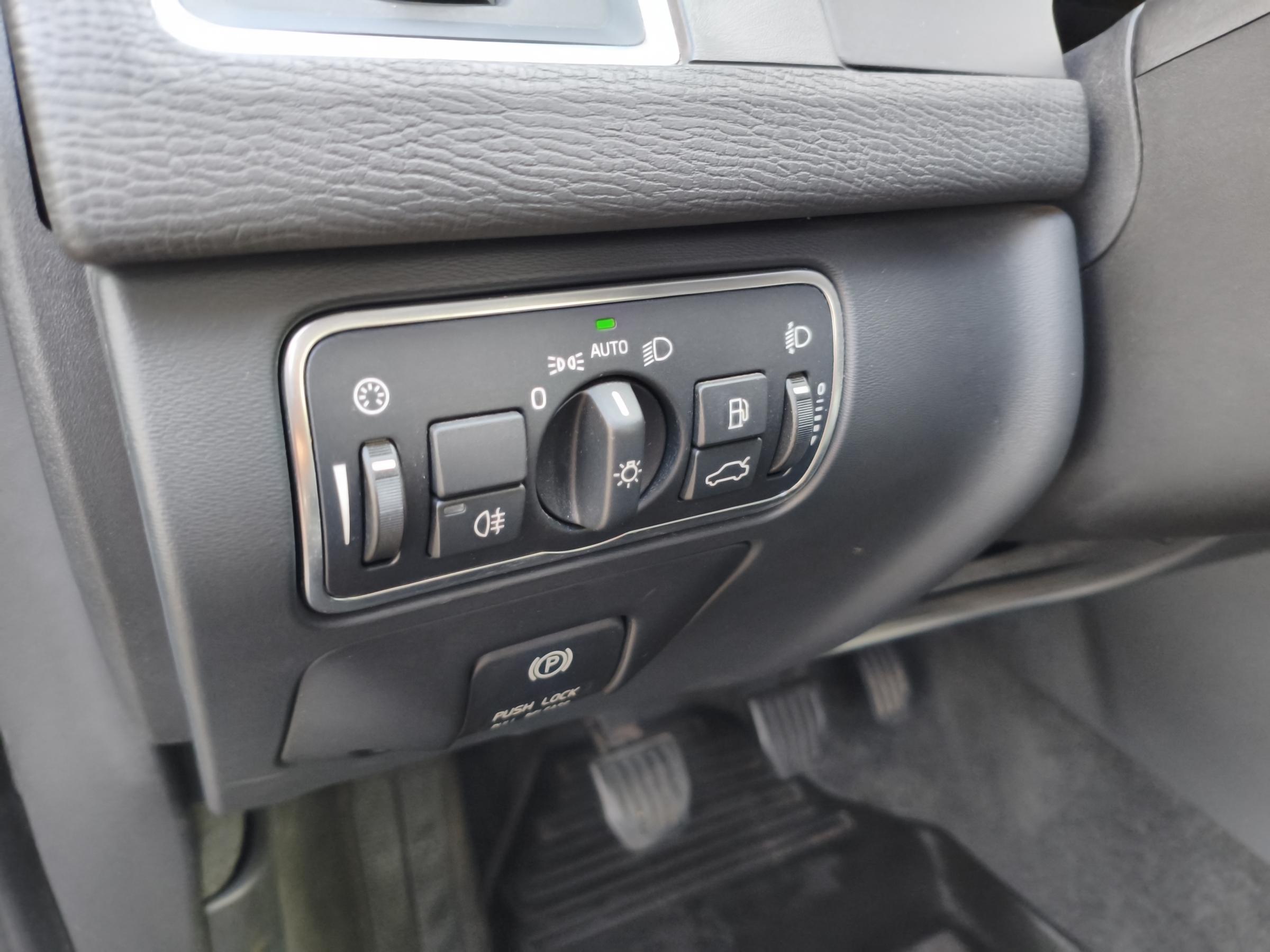 Volvo XC60, 2014 - pohled č. 17