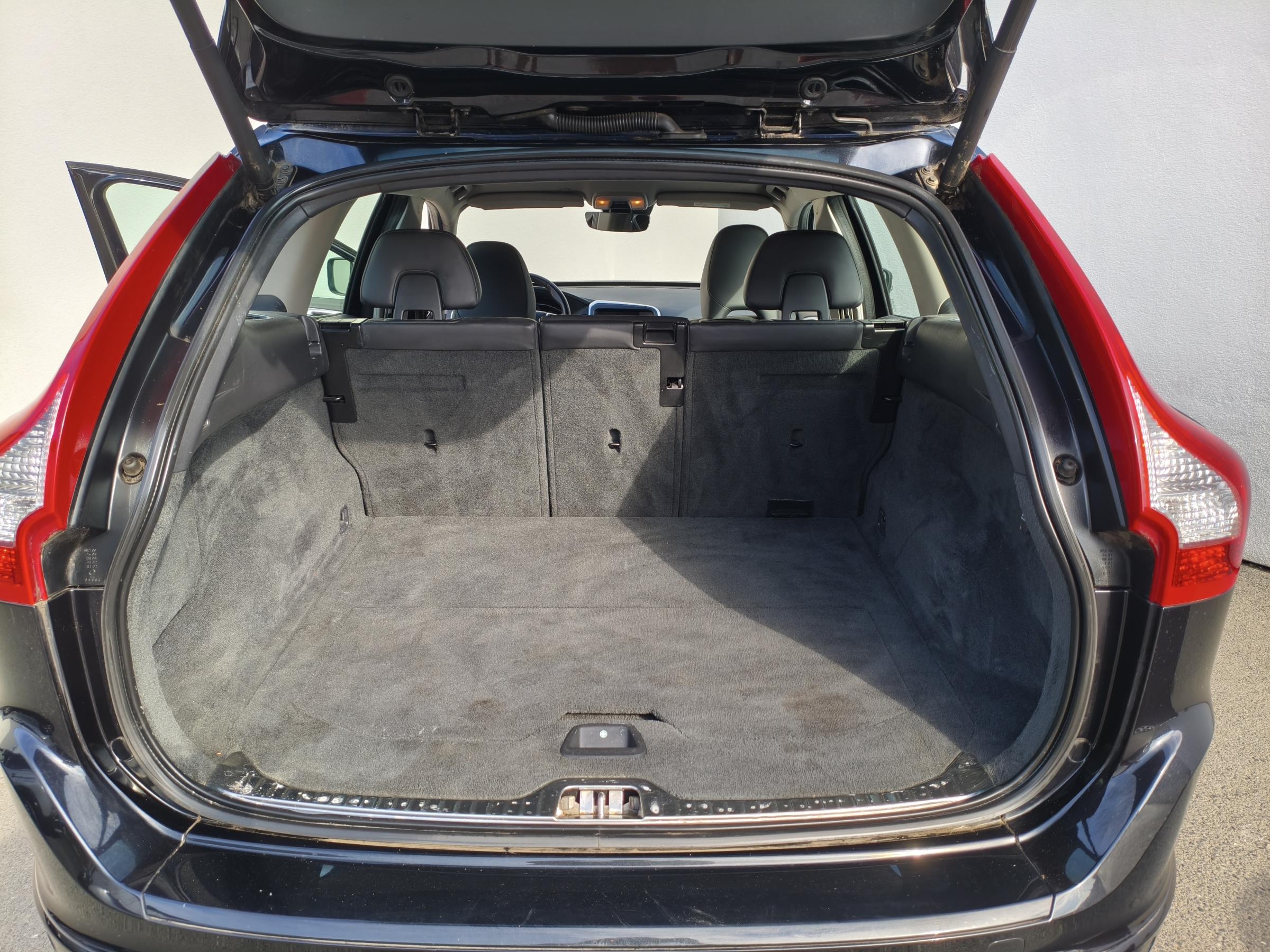 Volvo XC60, 2014 - pohled č. 8