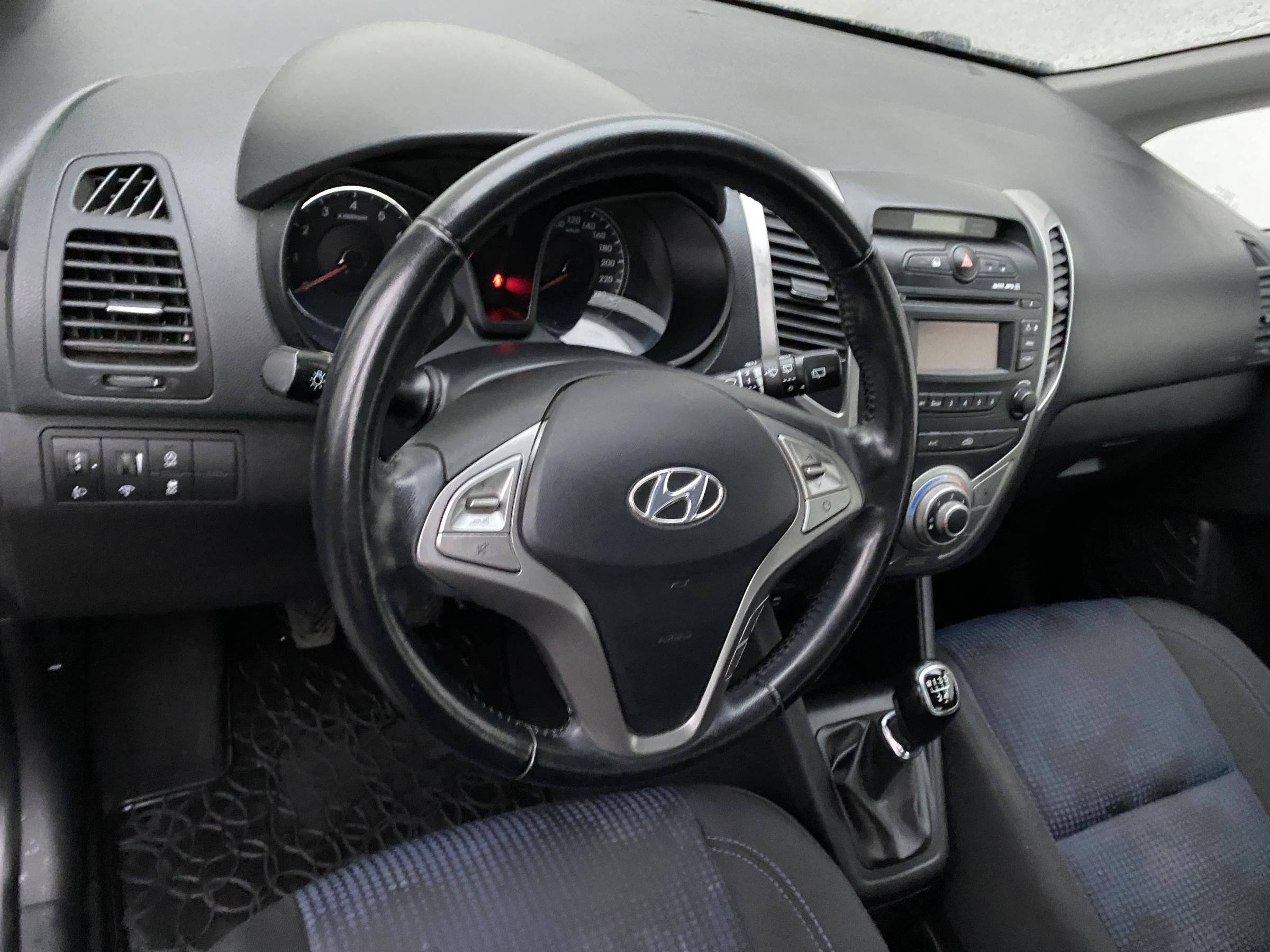 Hyundai ix20, 2015 - pohled č. 13