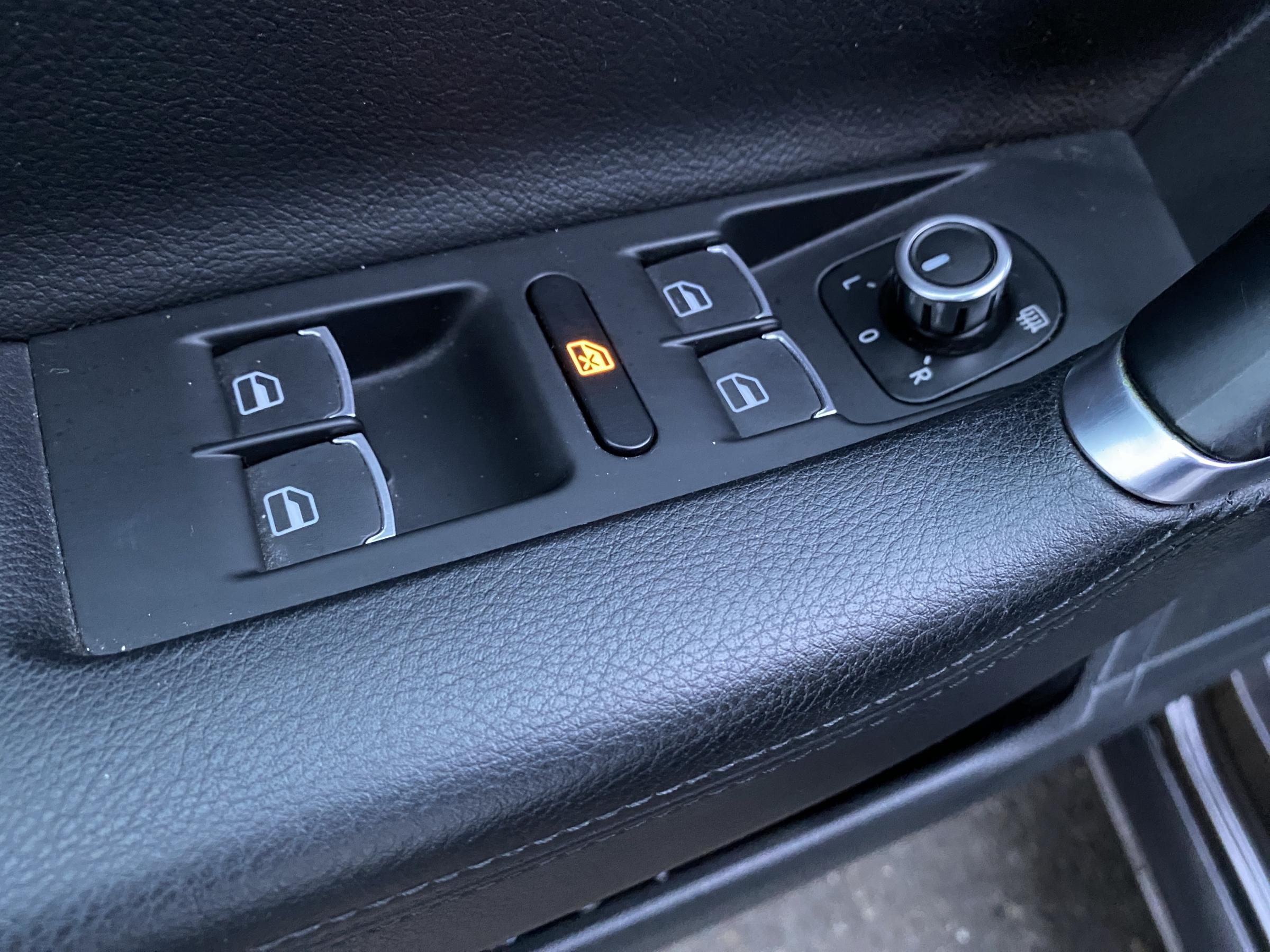 Volkswagen Passat, 2011 - pohled č. 11