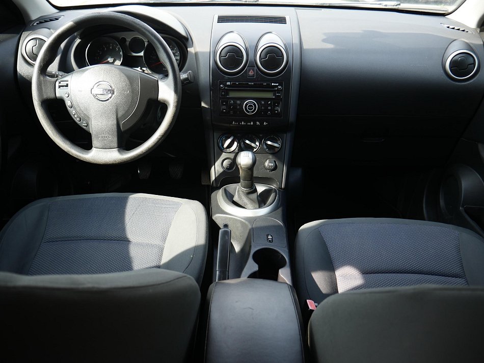 Nissan Qashqai 1.6i 