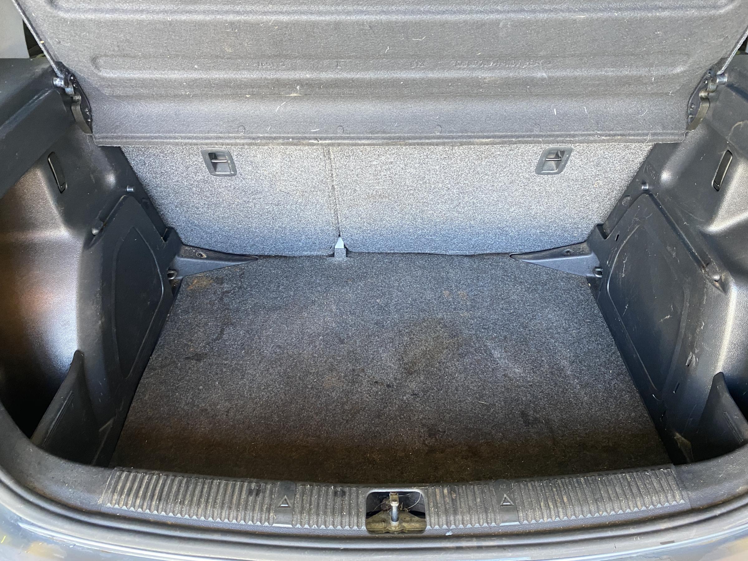 Škoda Fabia II, 2013 - pohled č. 7