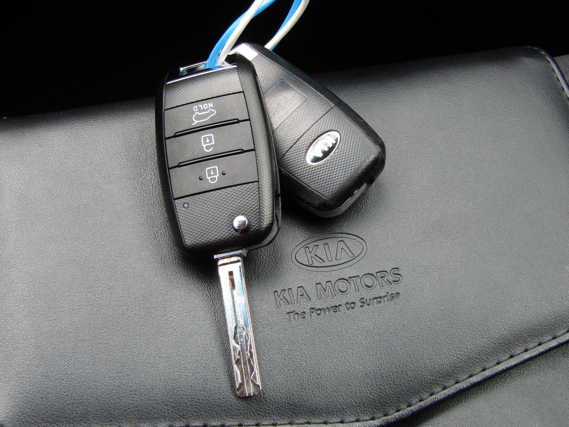 Kia Carens, 2018 - pohled č. 18