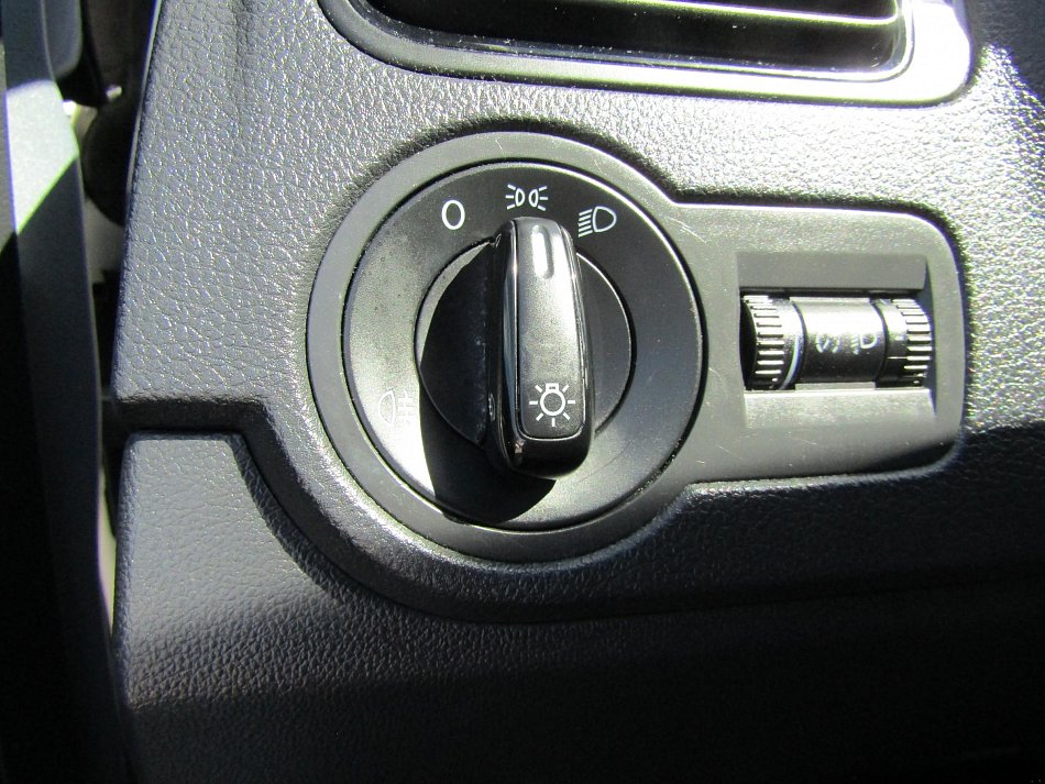 Volkswagen Polo 1.4TSi Trendline