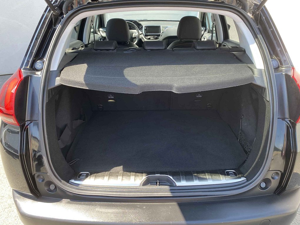 Peugeot 2008 1.2PT Allure