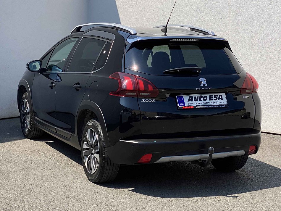 Peugeot 2008 1.2PT Allure