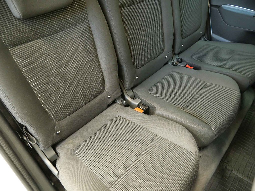 Peugeot 5008 1.6HDi 