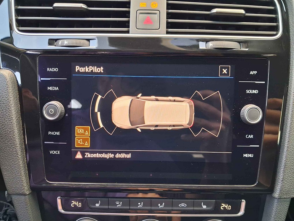 Volkswagen Golf 1.5TSi Highline