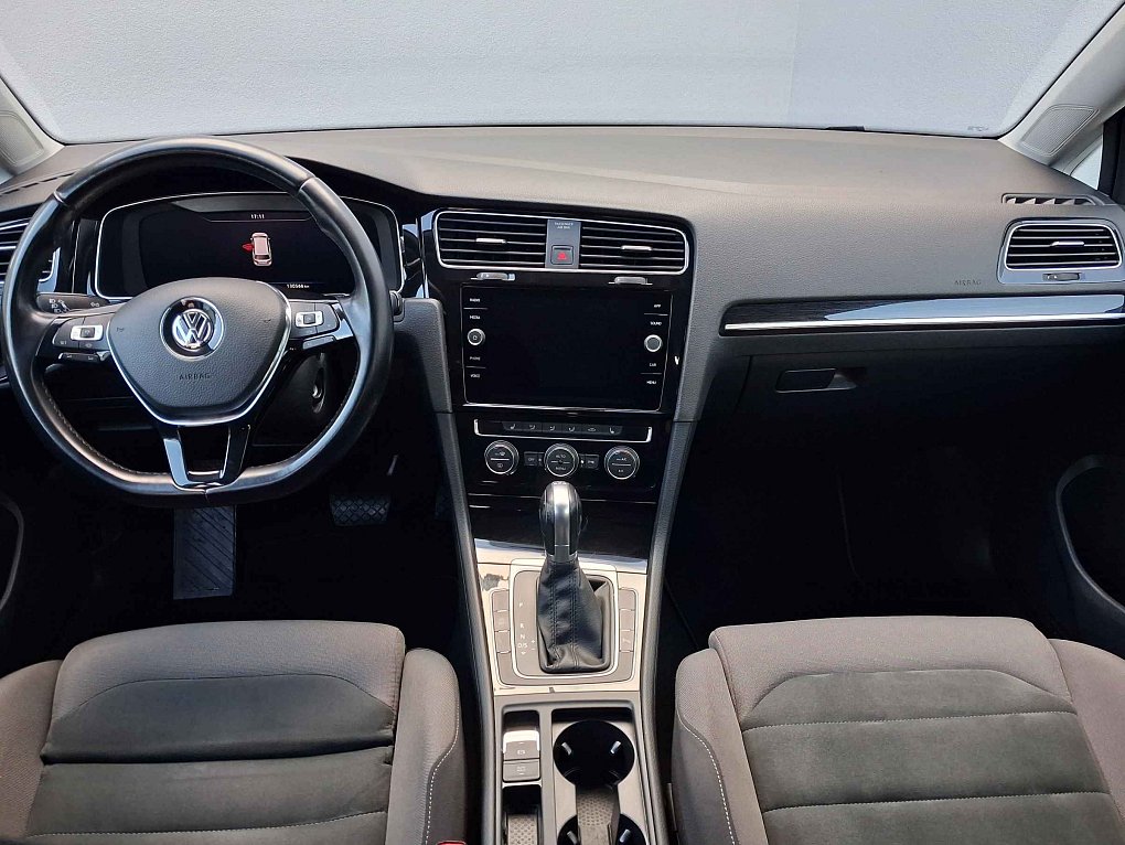 Volkswagen Golf 1.5TSi Highline
