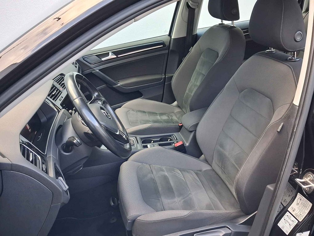 Volkswagen Golf 1.5TSi Highline