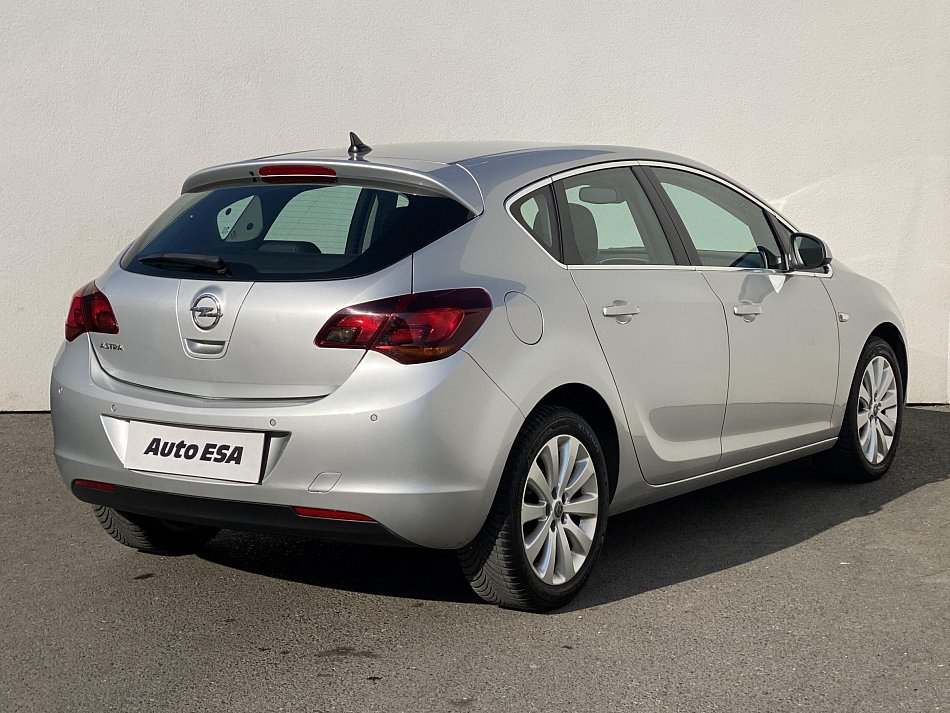 Opel Astra 1.6 16V Cosmo