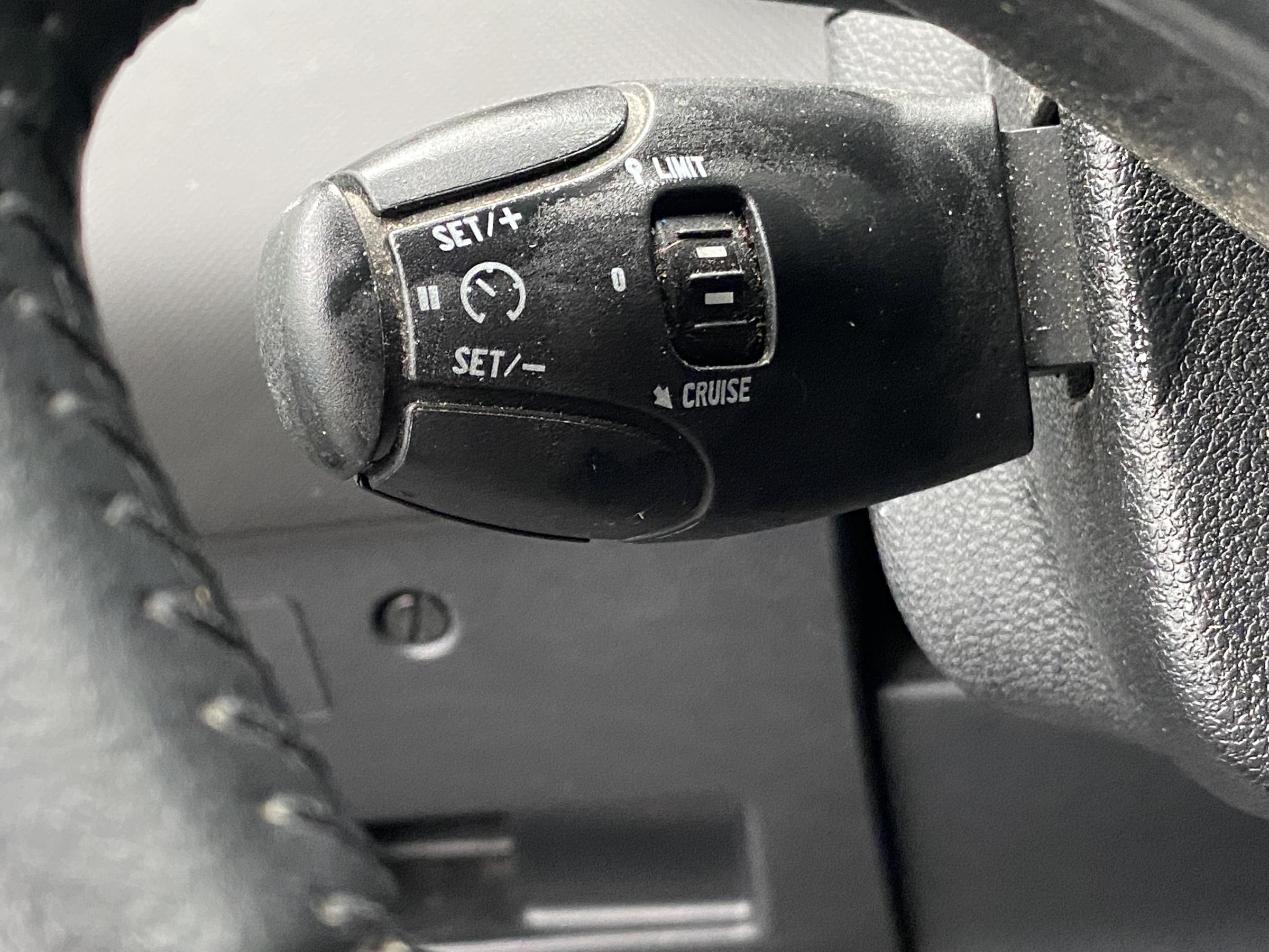 Peugeot 308, 2011 - pohled č. 14