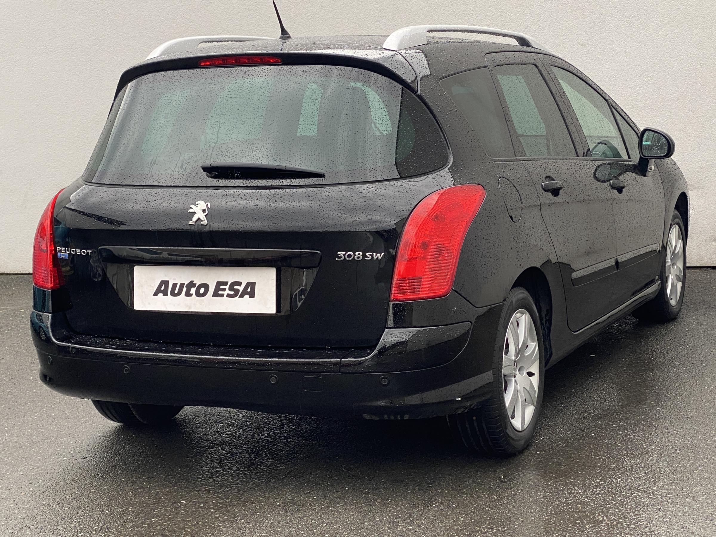 Peugeot 308, 2011 - pohled č. 4