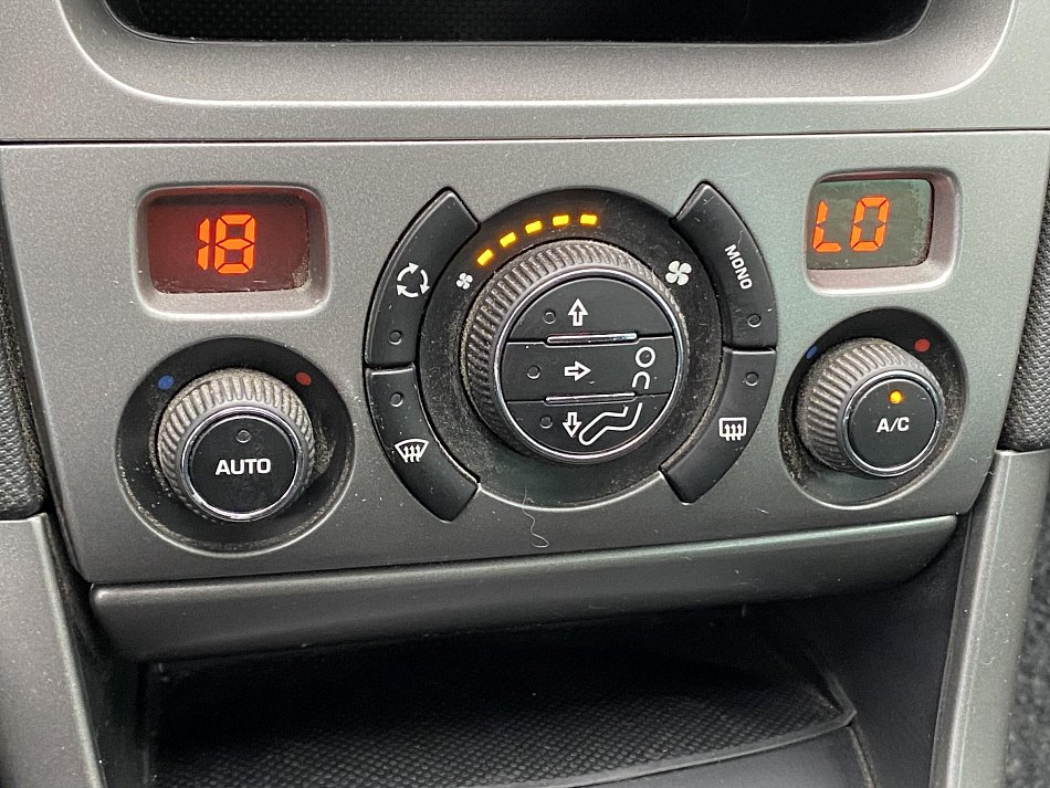 Peugeot 308 1.6 VTi  Family